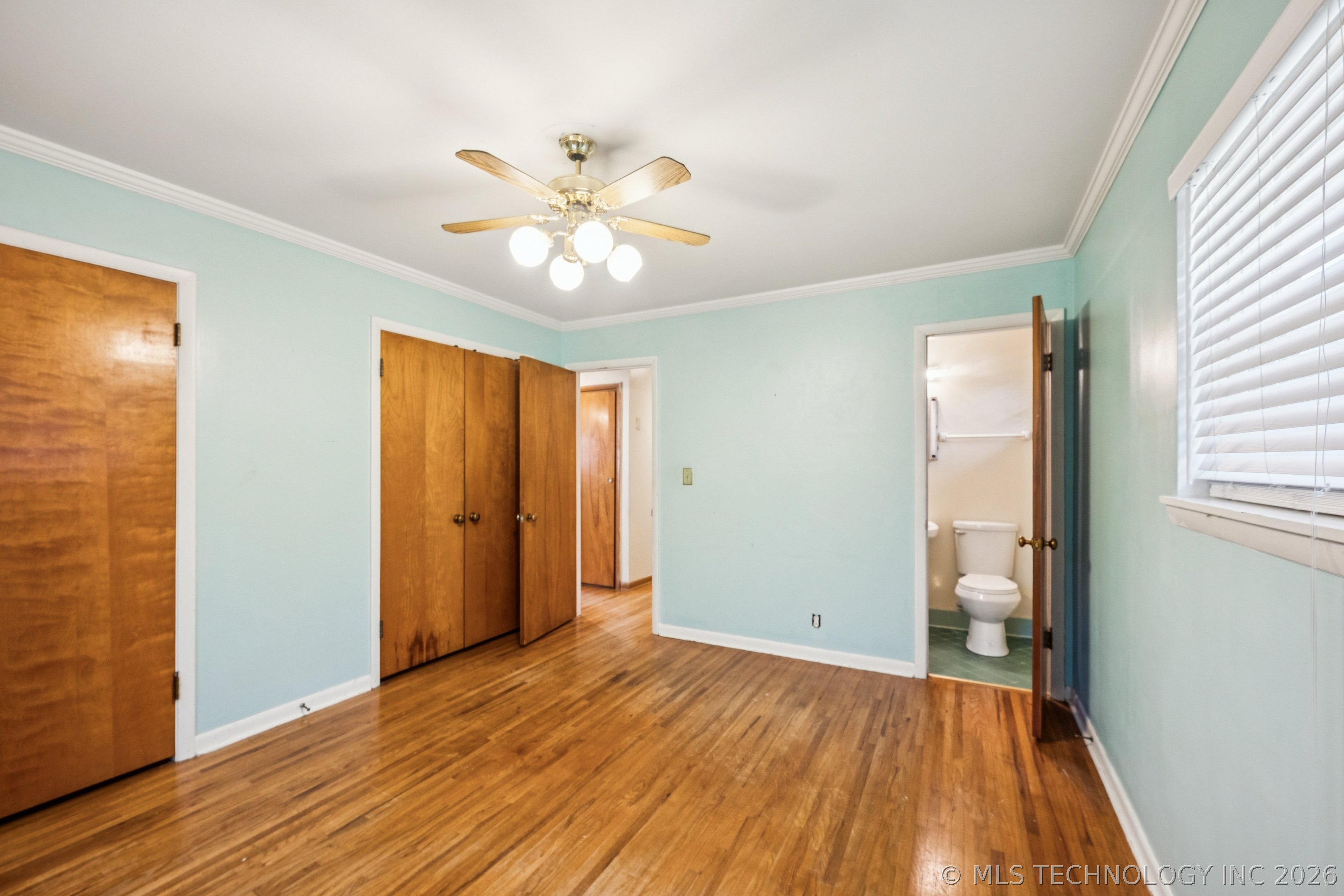 5116 E 27th Place