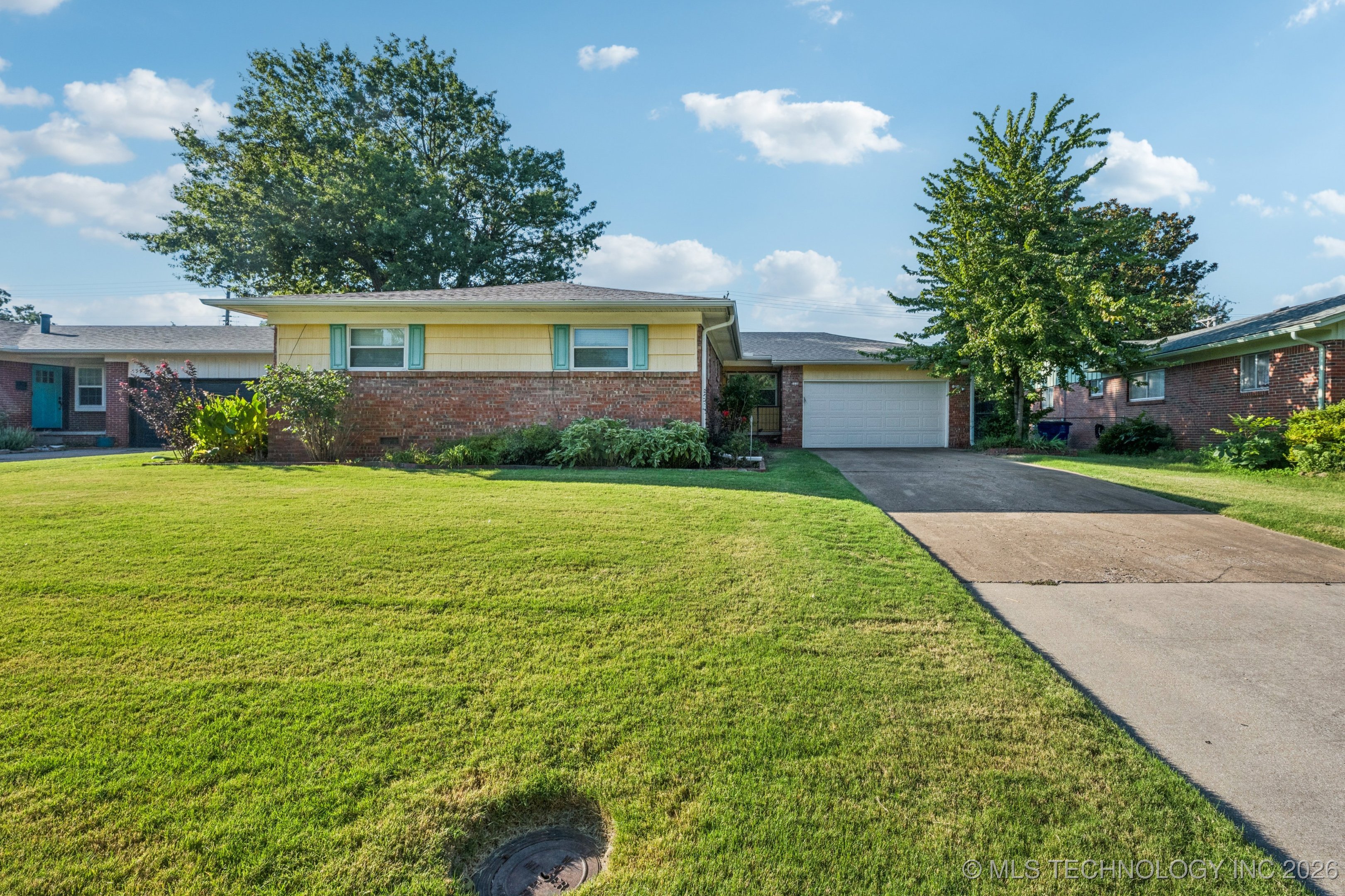 5116 E 27th Place