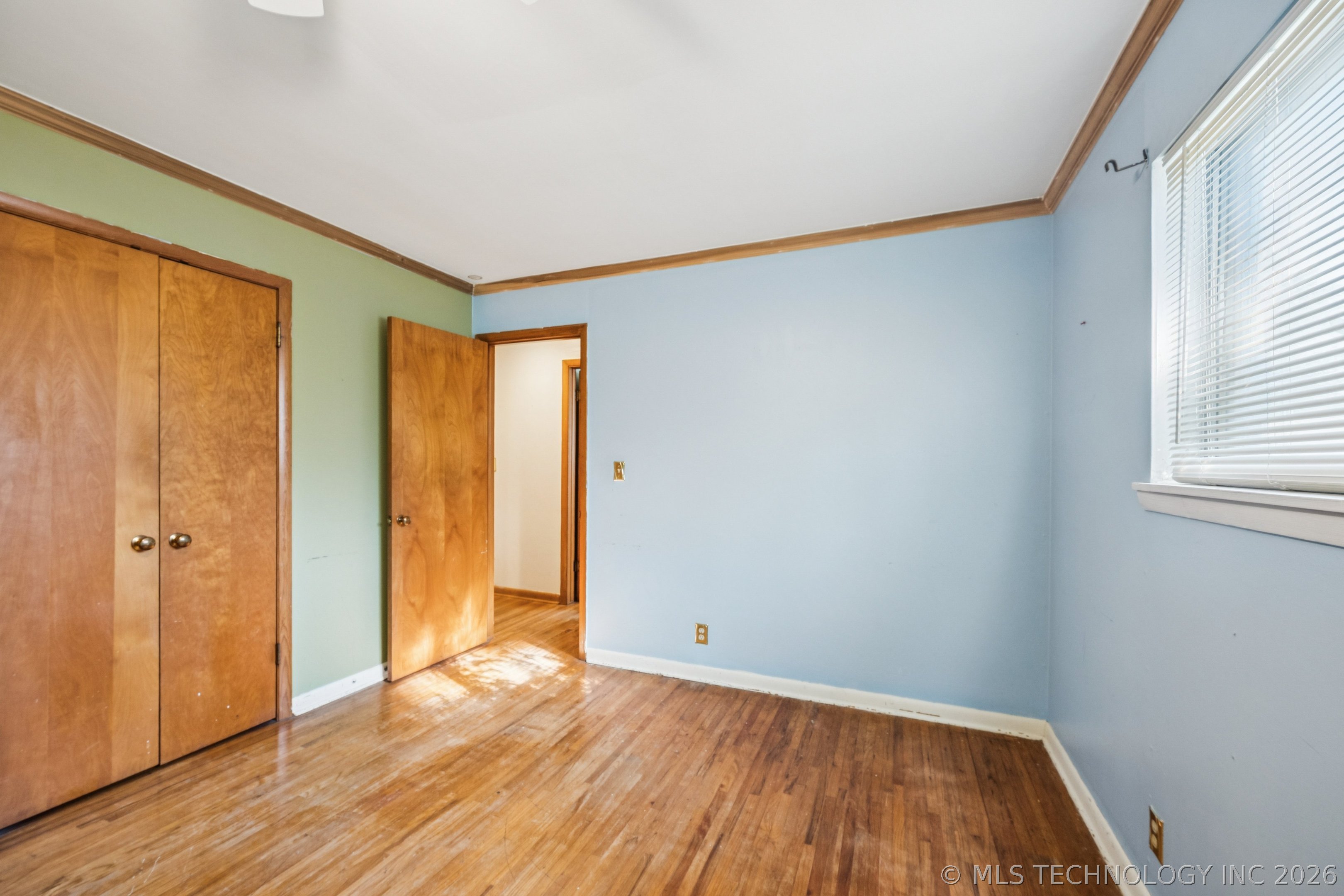 5116 E 27th Place
