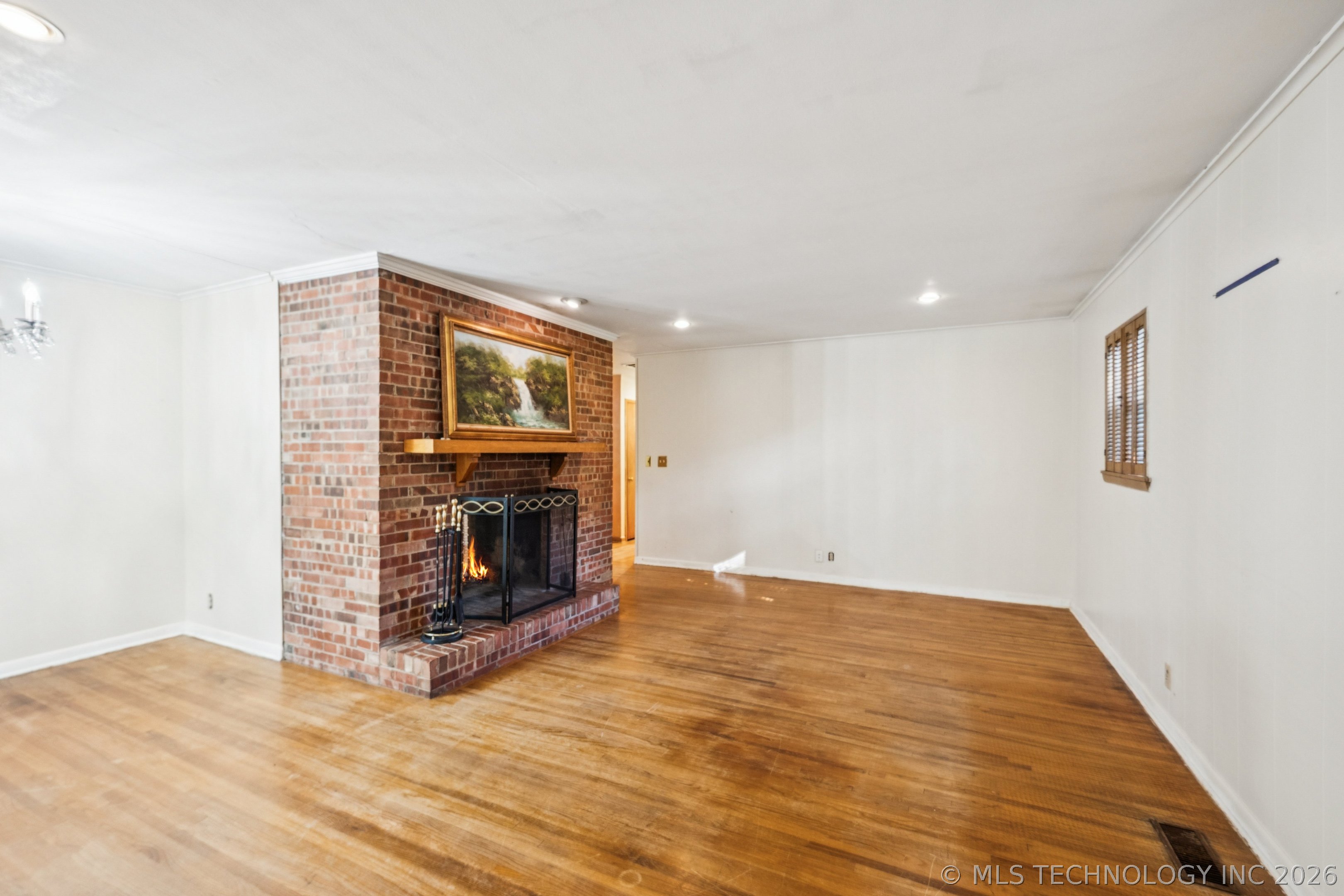 5116 E 27th Place
