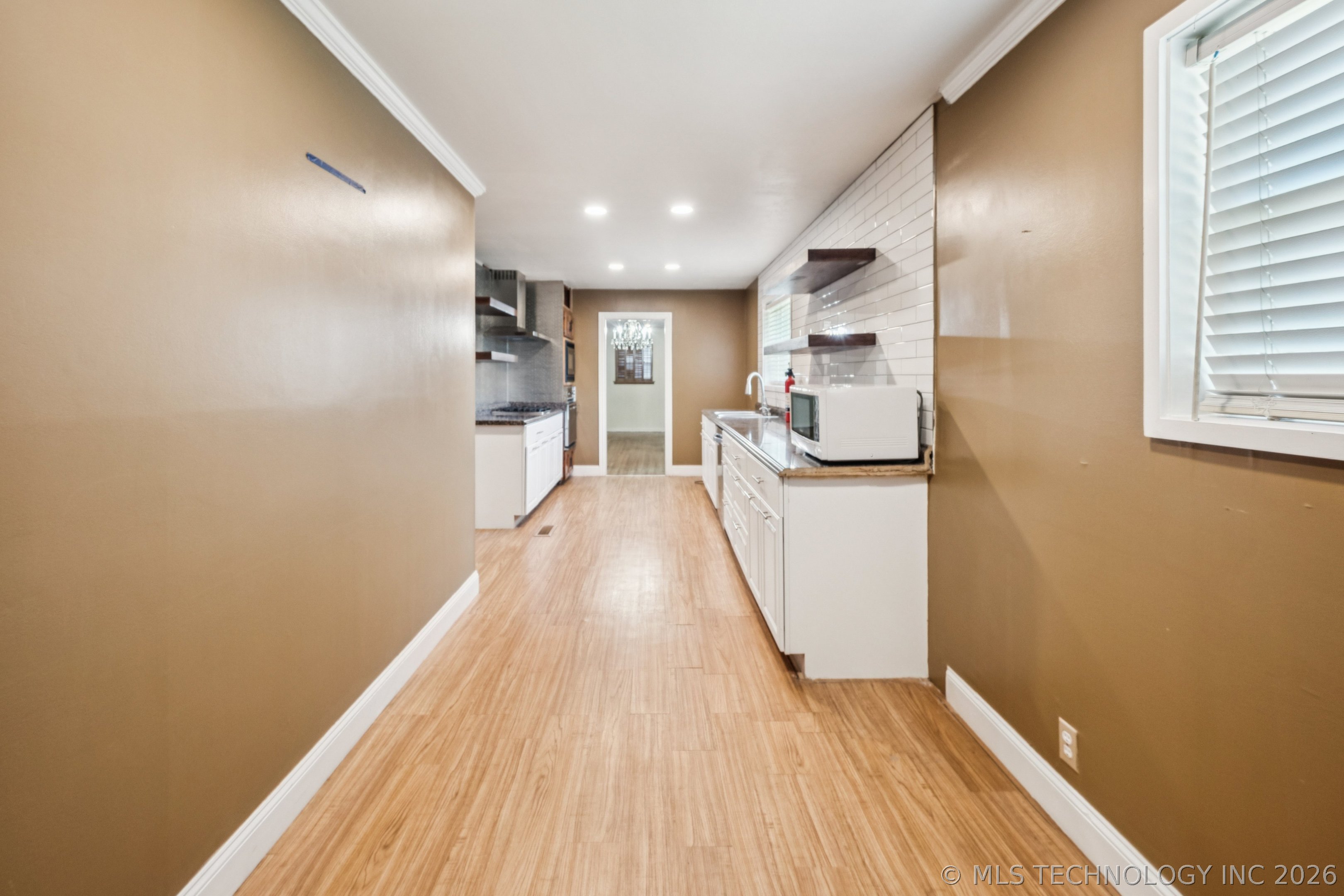 5116 E 27th Place