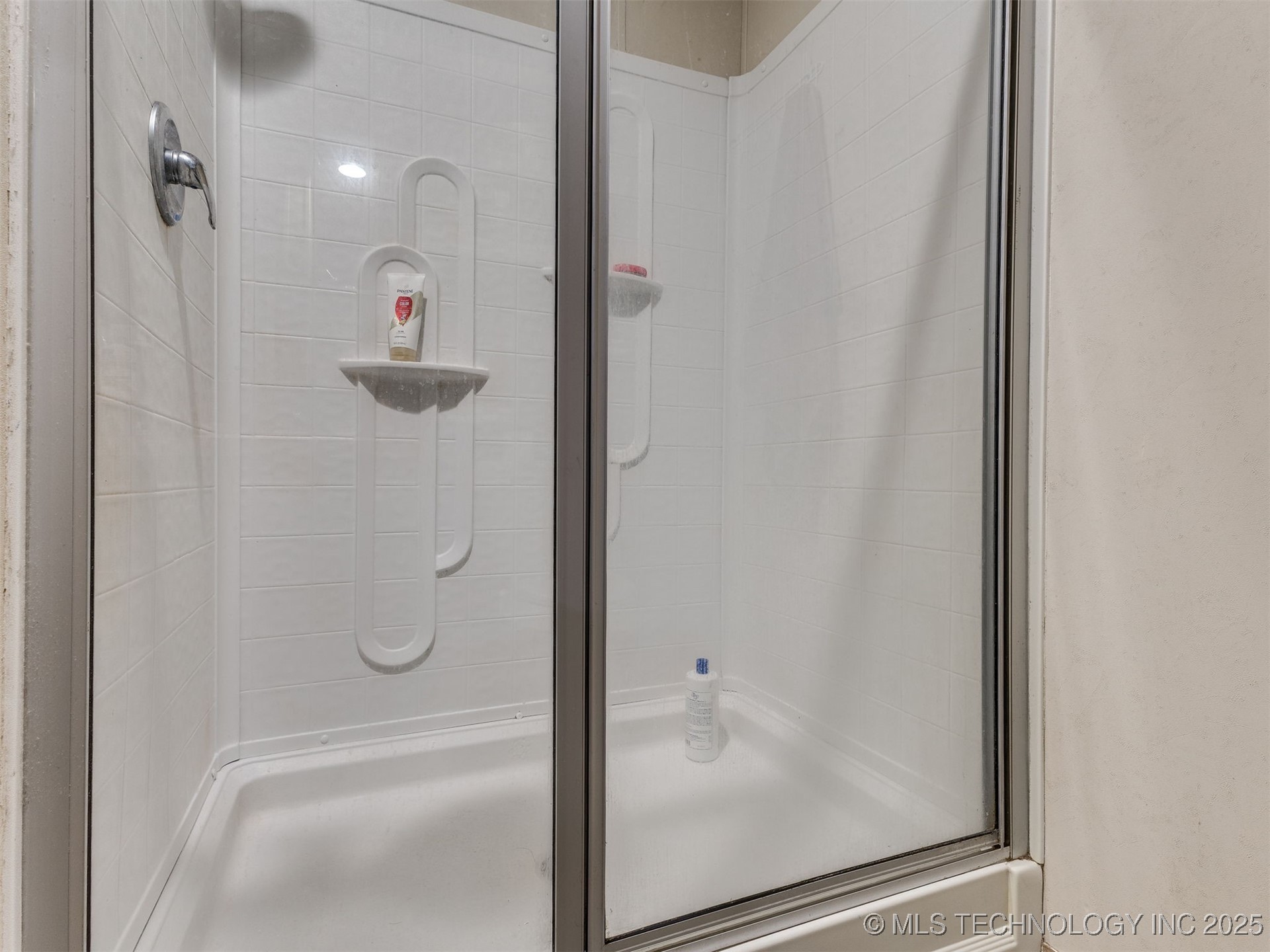 950 W 138th Place