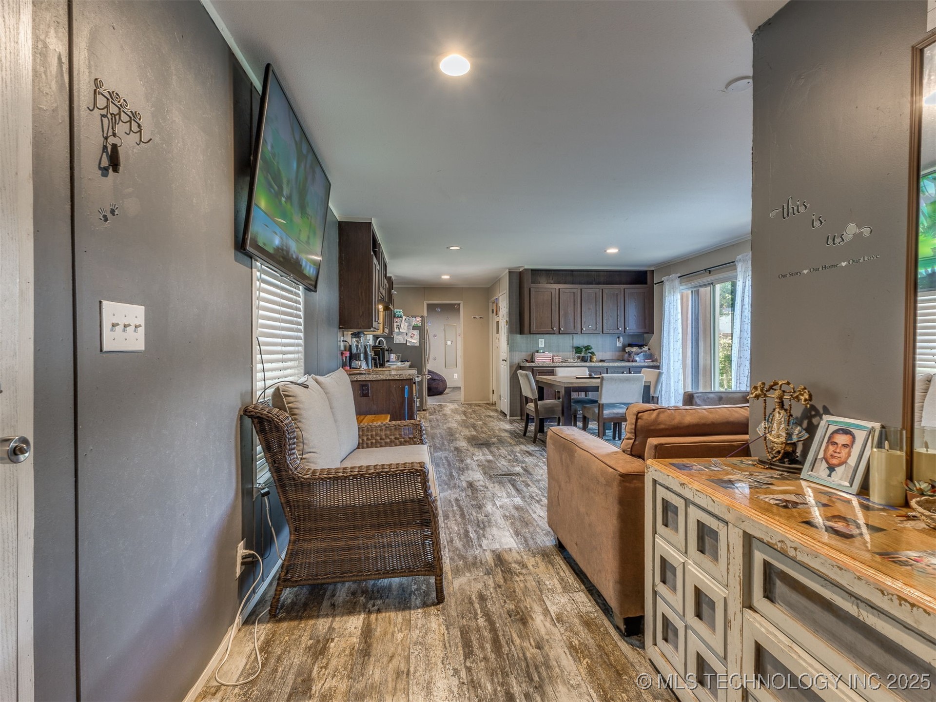950 W 138th Place