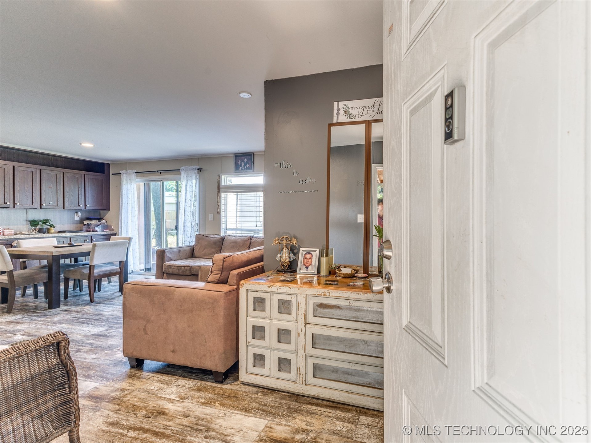 950 W 138th Place
