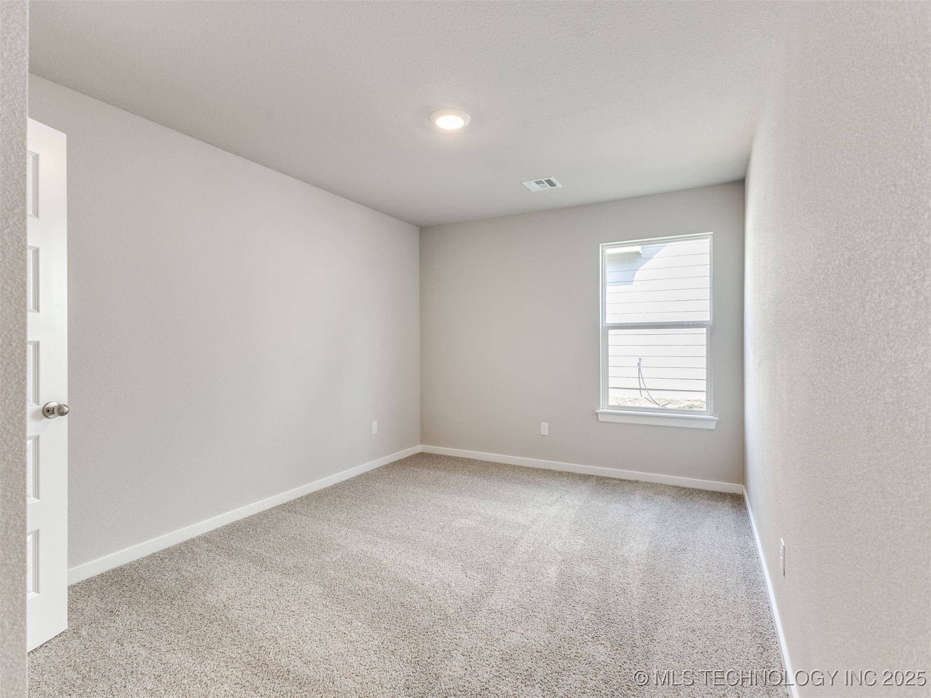 3506 N 37th Place
