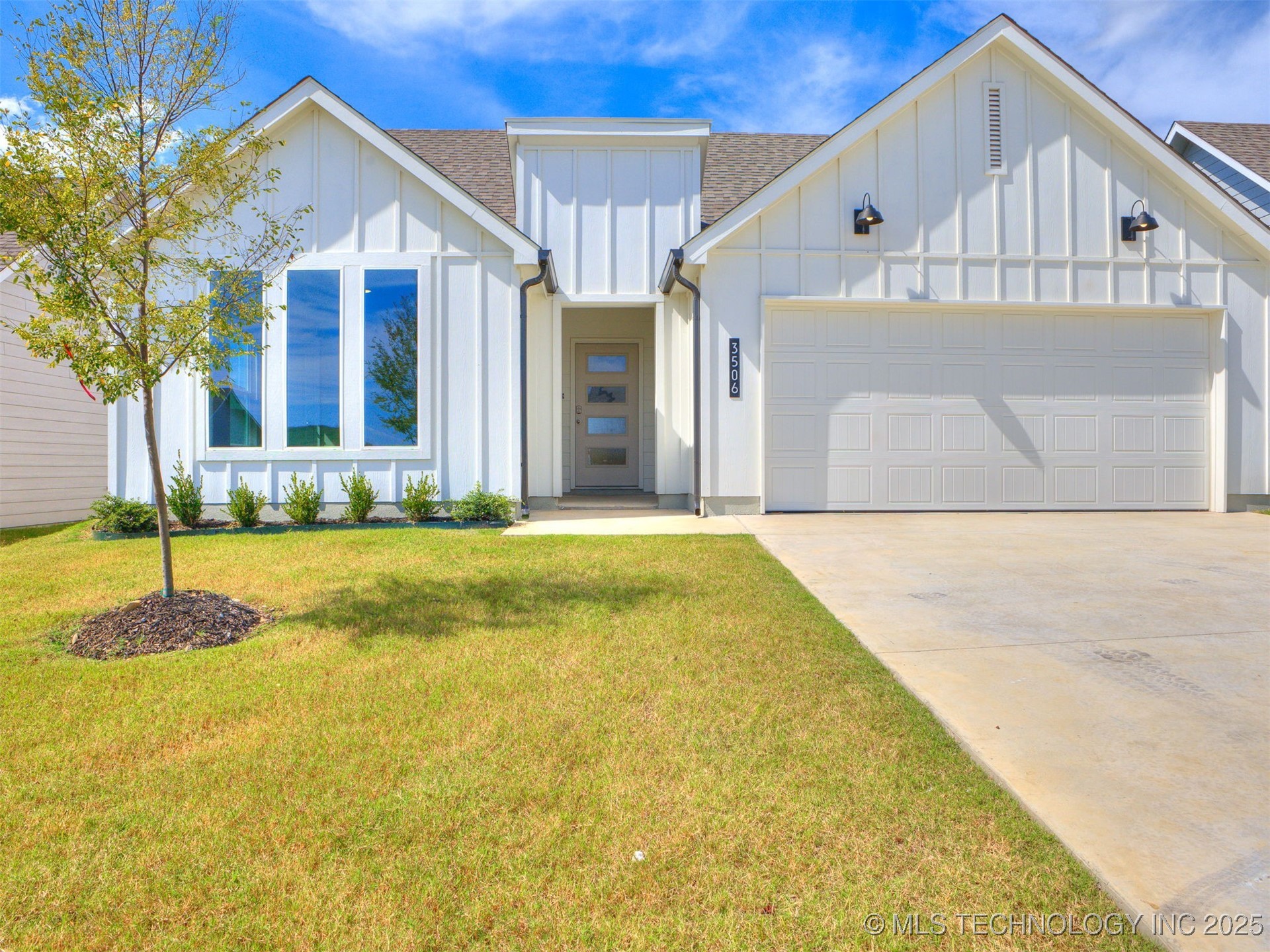 3506 N 37th Place
