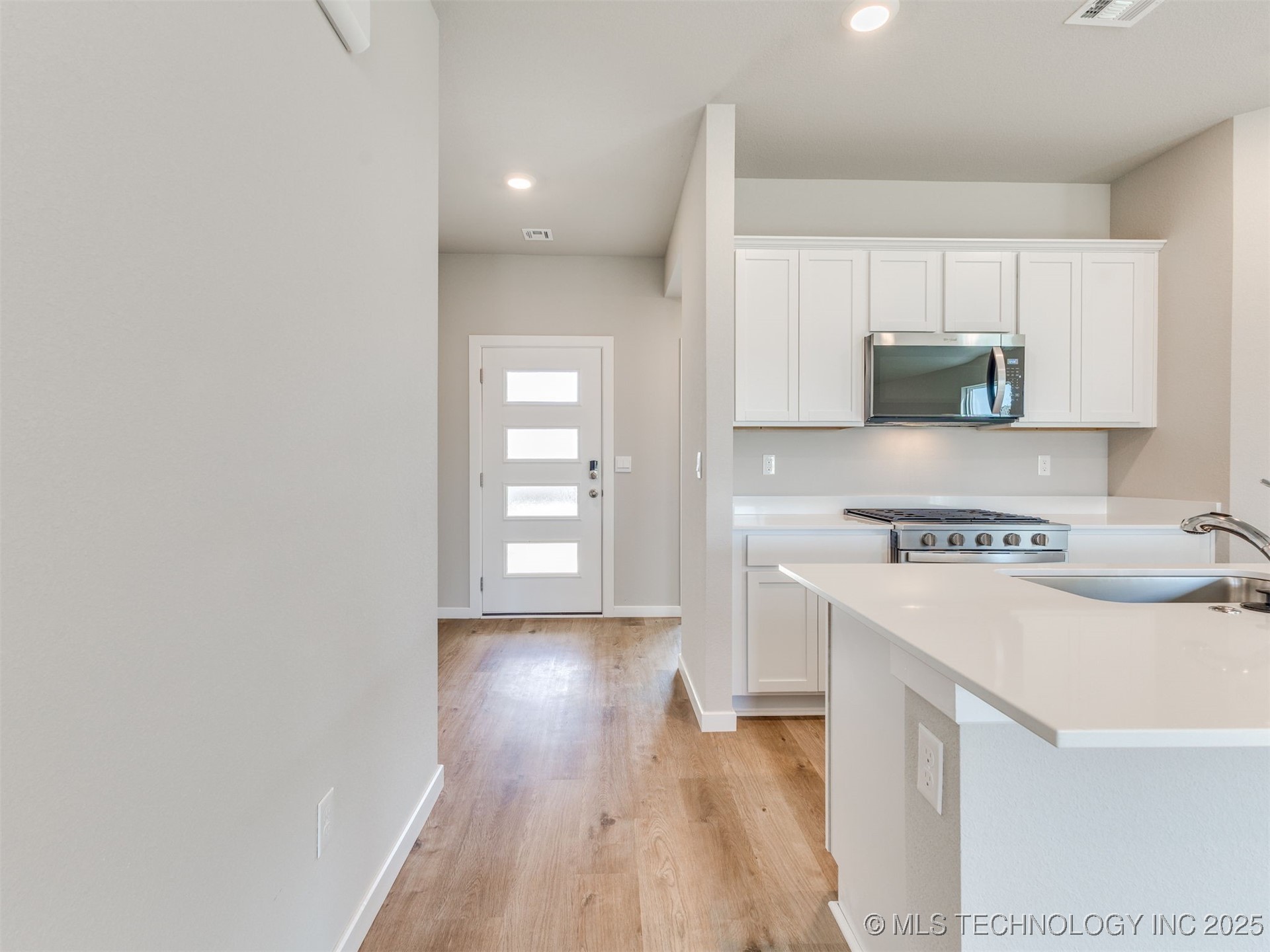3506 N 37th Place