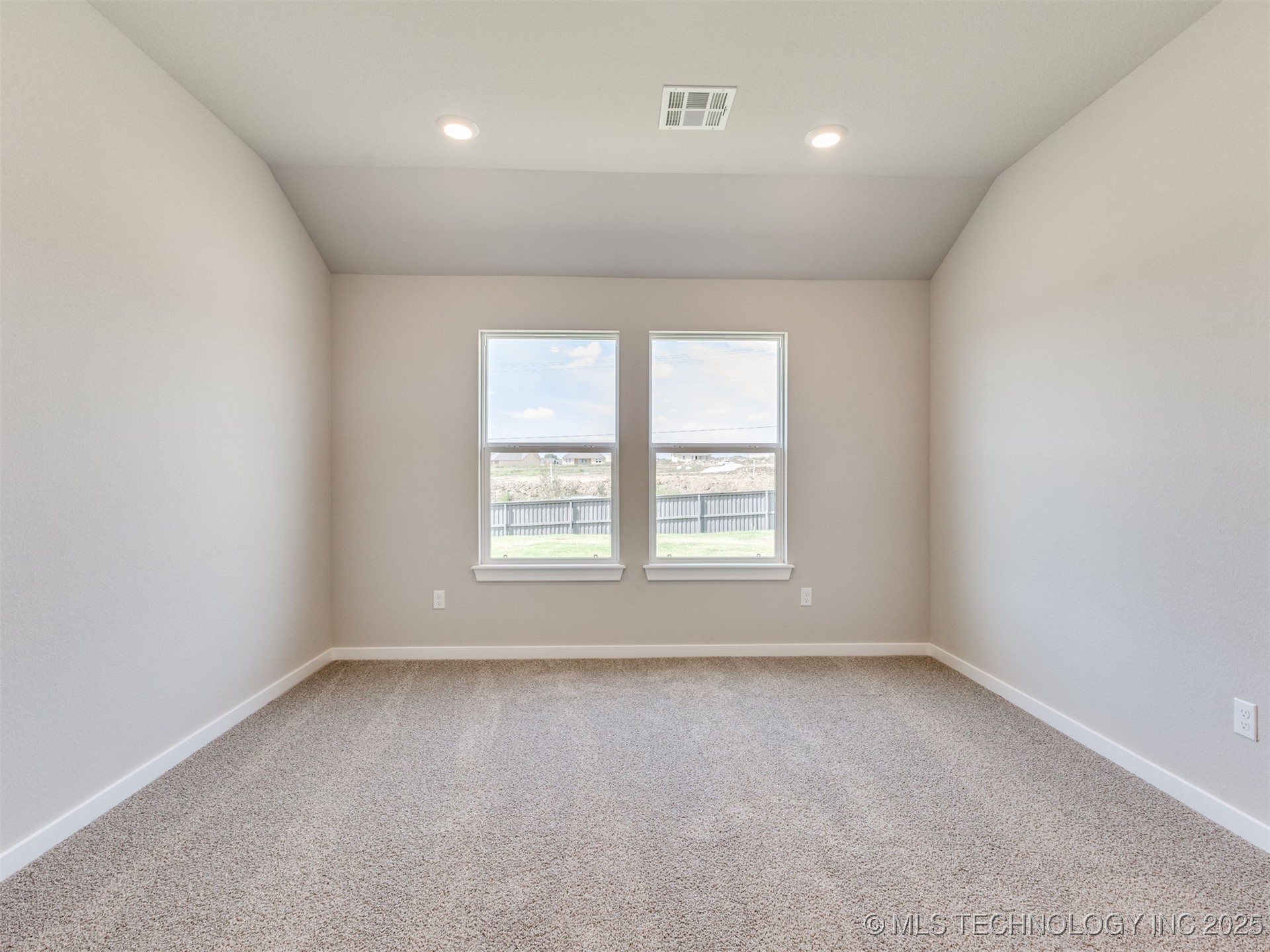 3506 N 37th Place