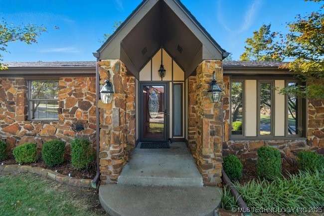 2549 SE Regency Road