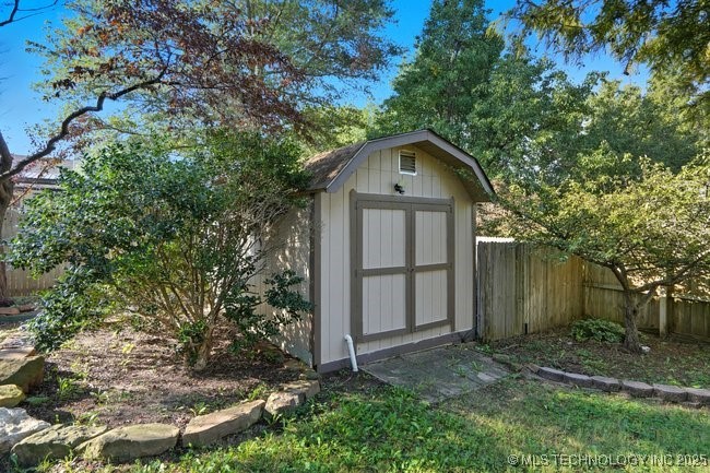 2549 SE Regency Road