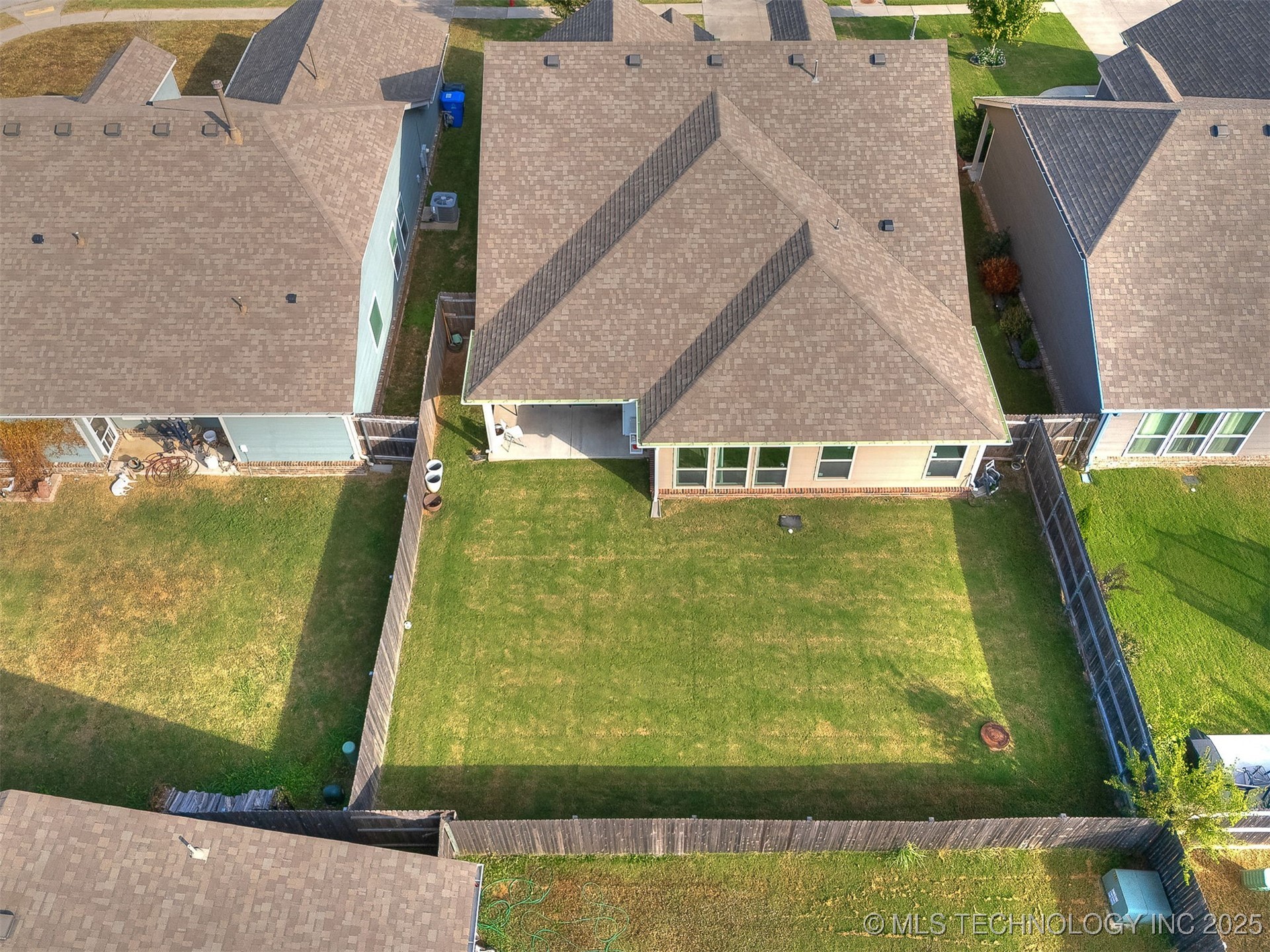 3505 E Rockport Street