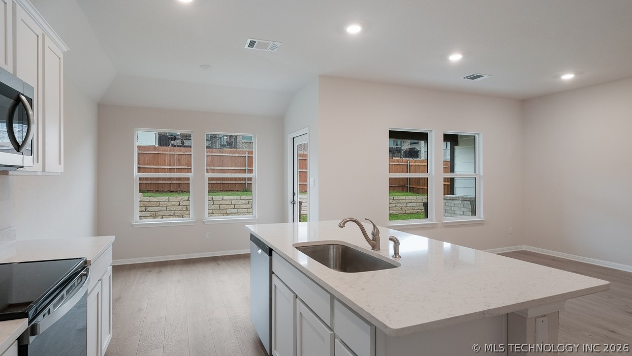 3510 N 35th Court