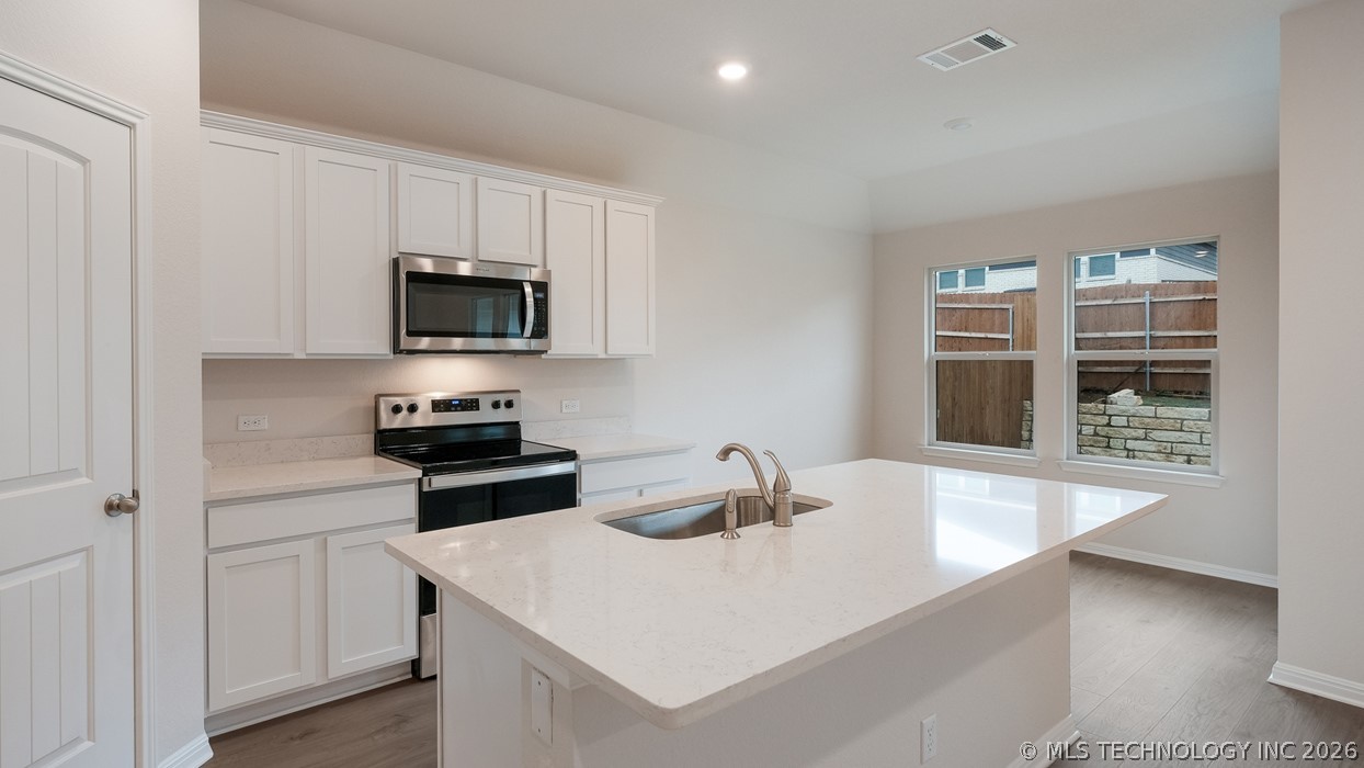 3510 N 35th Court