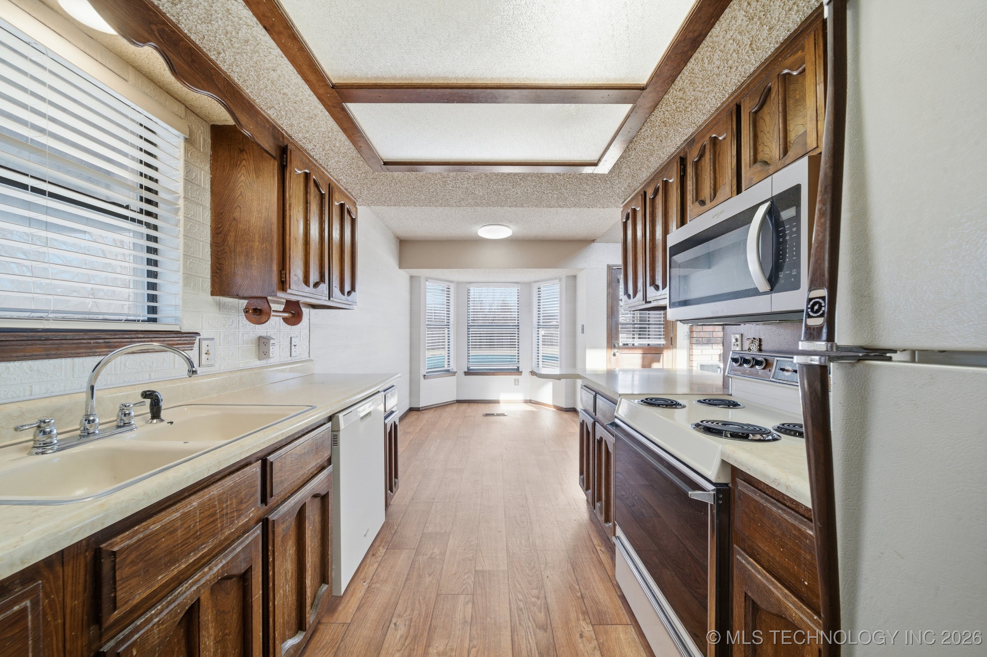 11829 E 80th Place North