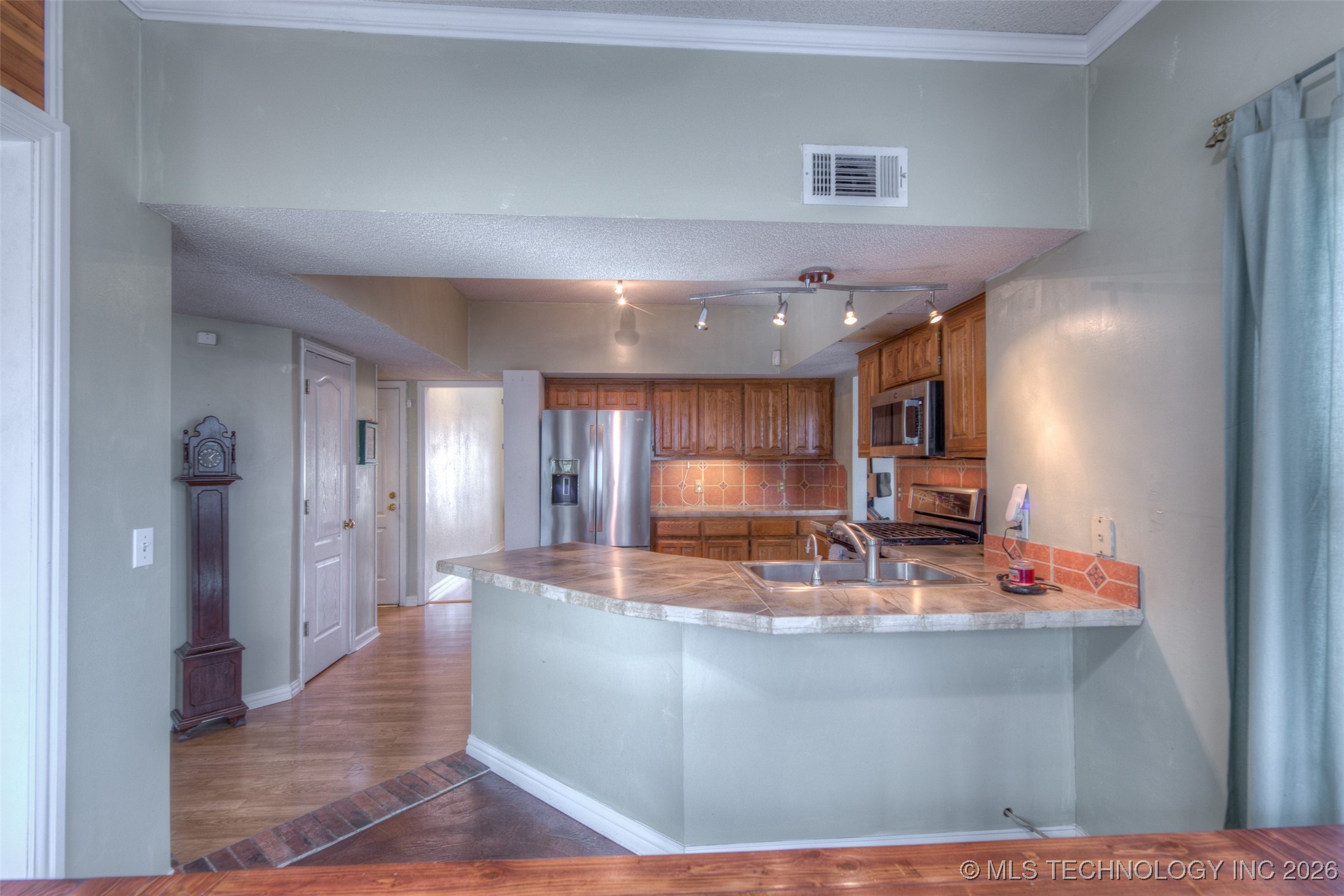3325 W Freeport Street