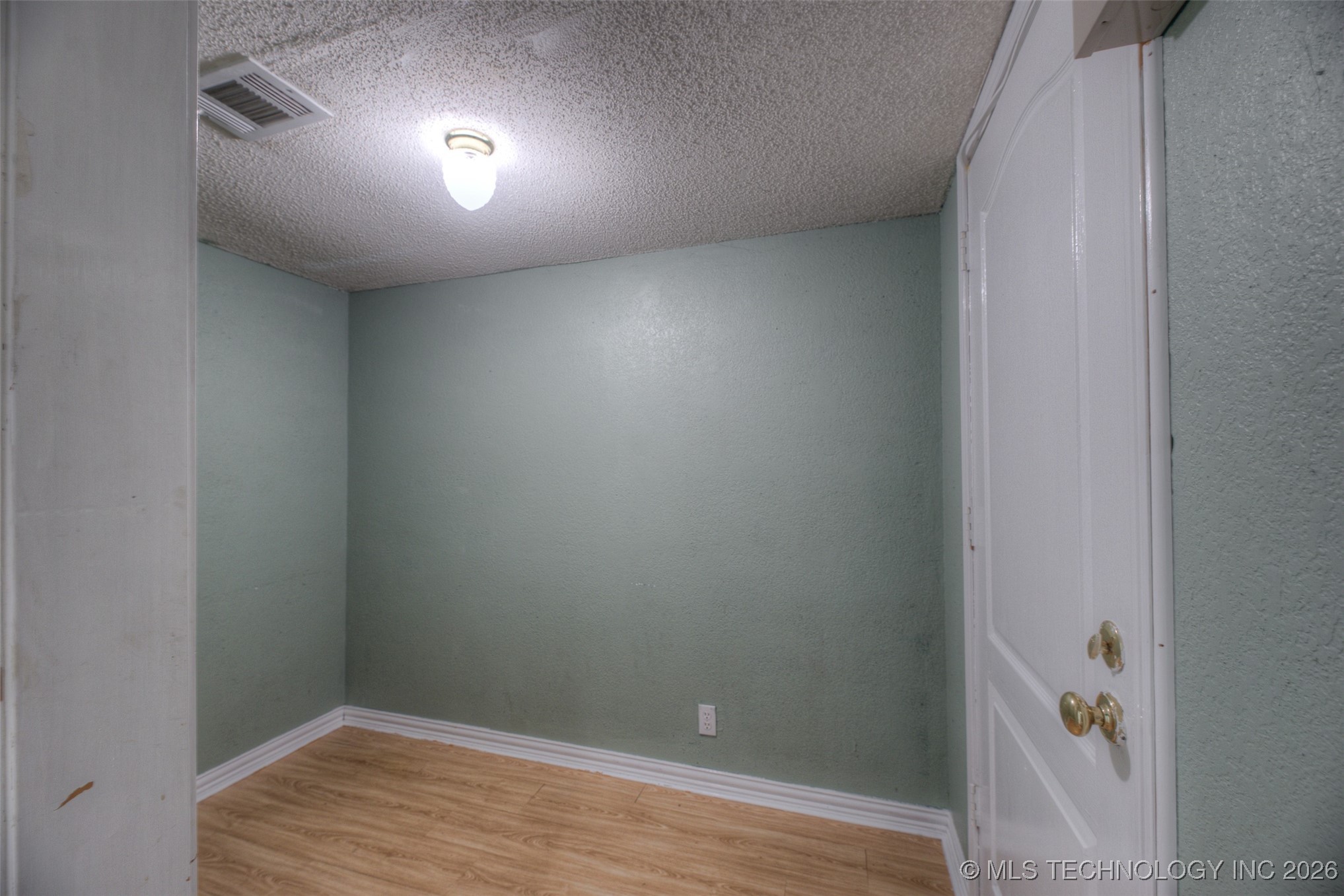 3325 W Freeport Street