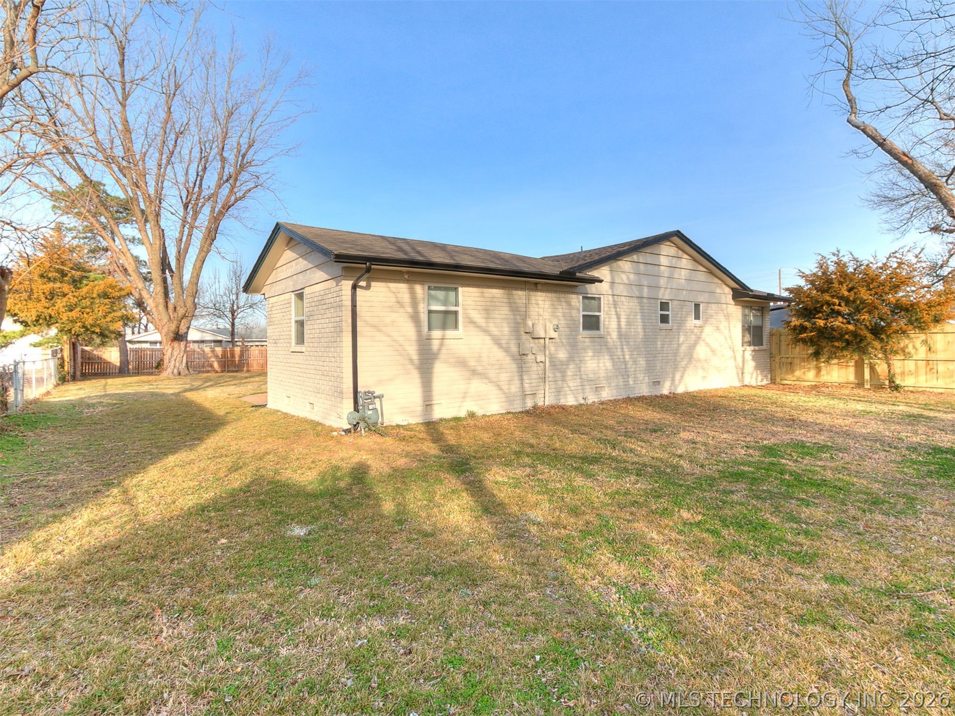 10608 E 21st Place