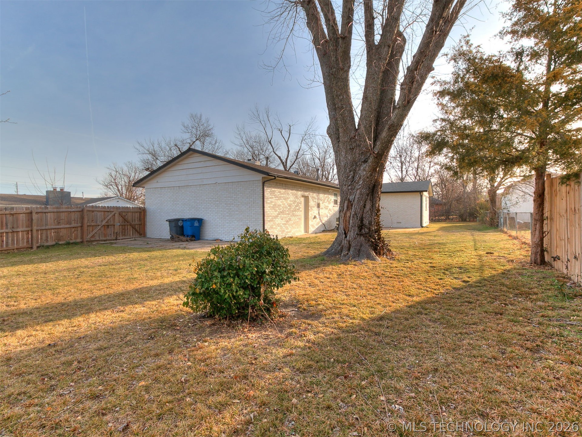 10608 E 21st Place
