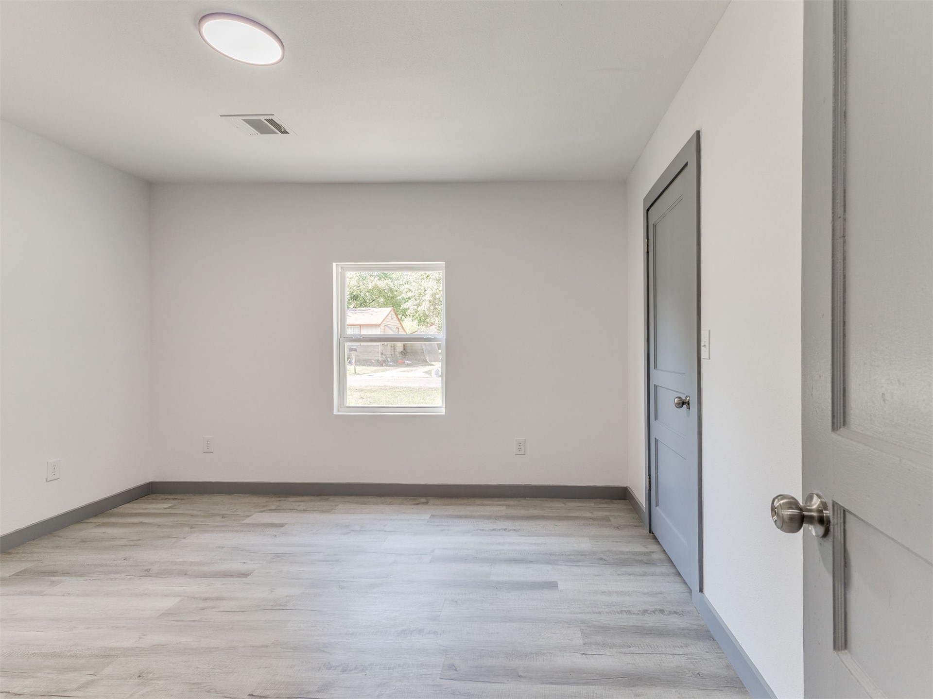 5208 Denison