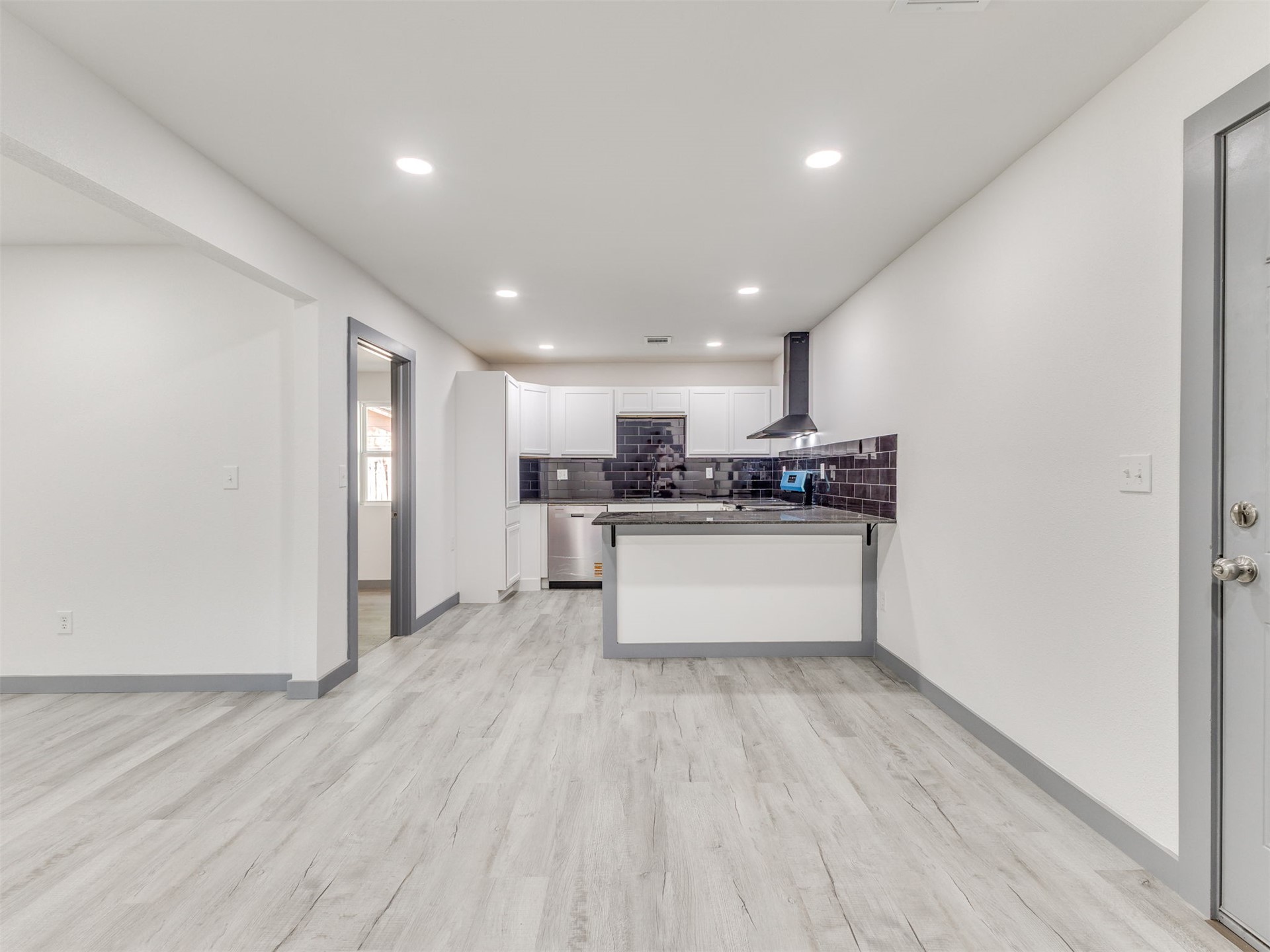 5208 Denison