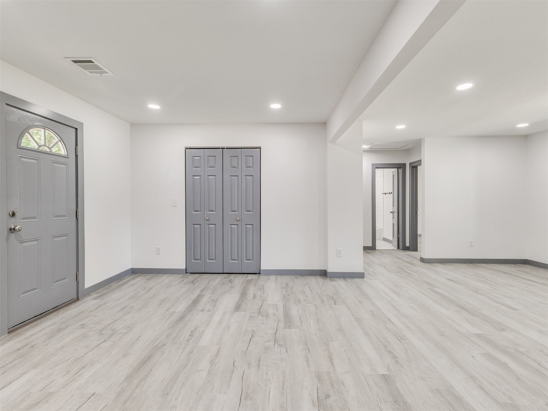 5208 Denison