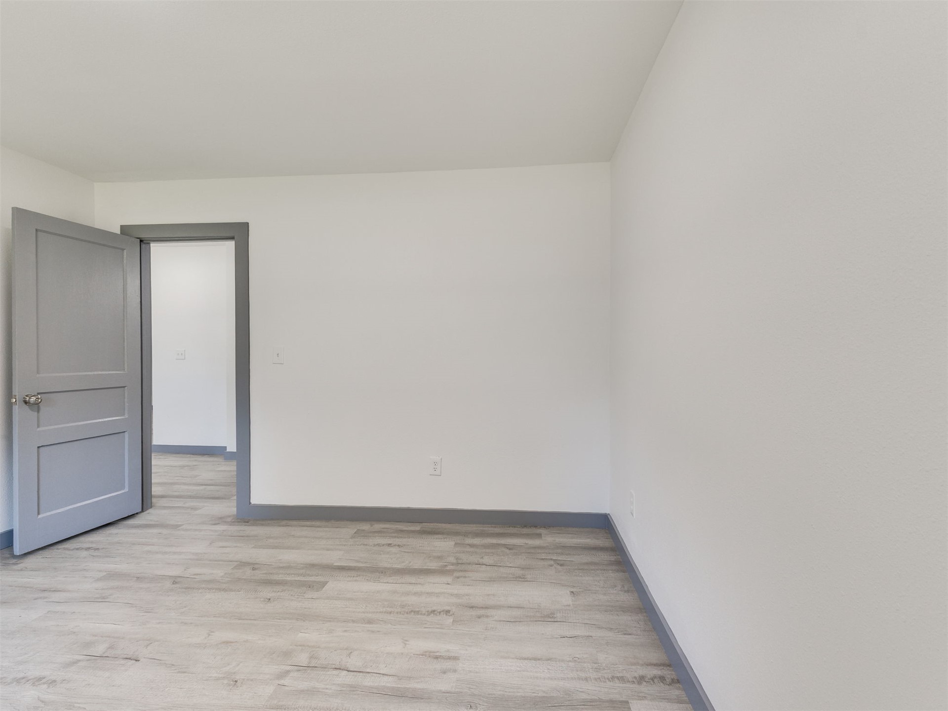 5208 Denison