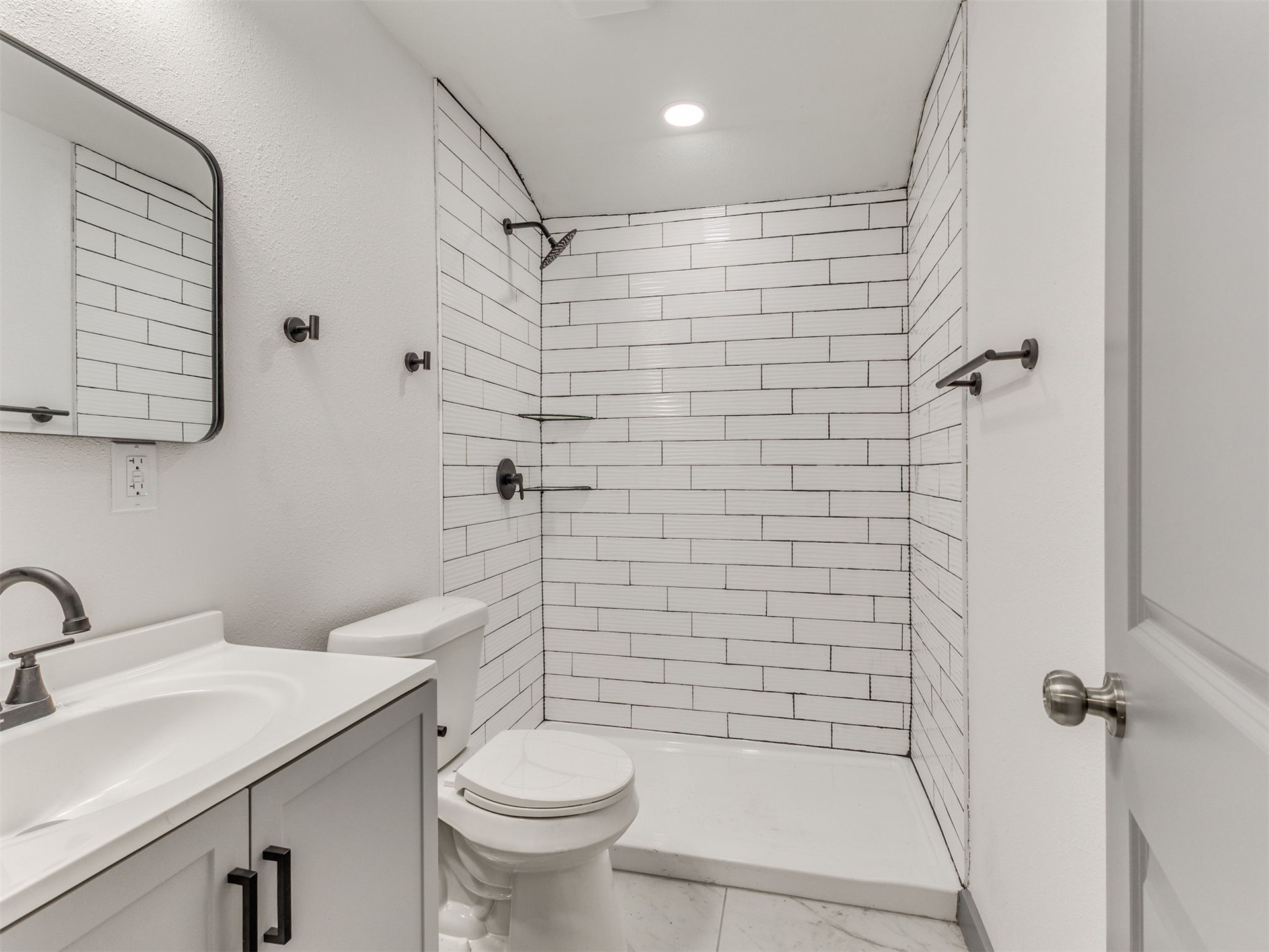 5208 Denison