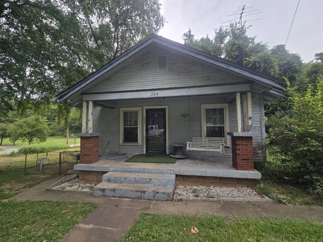 204 N 70th West Avenue