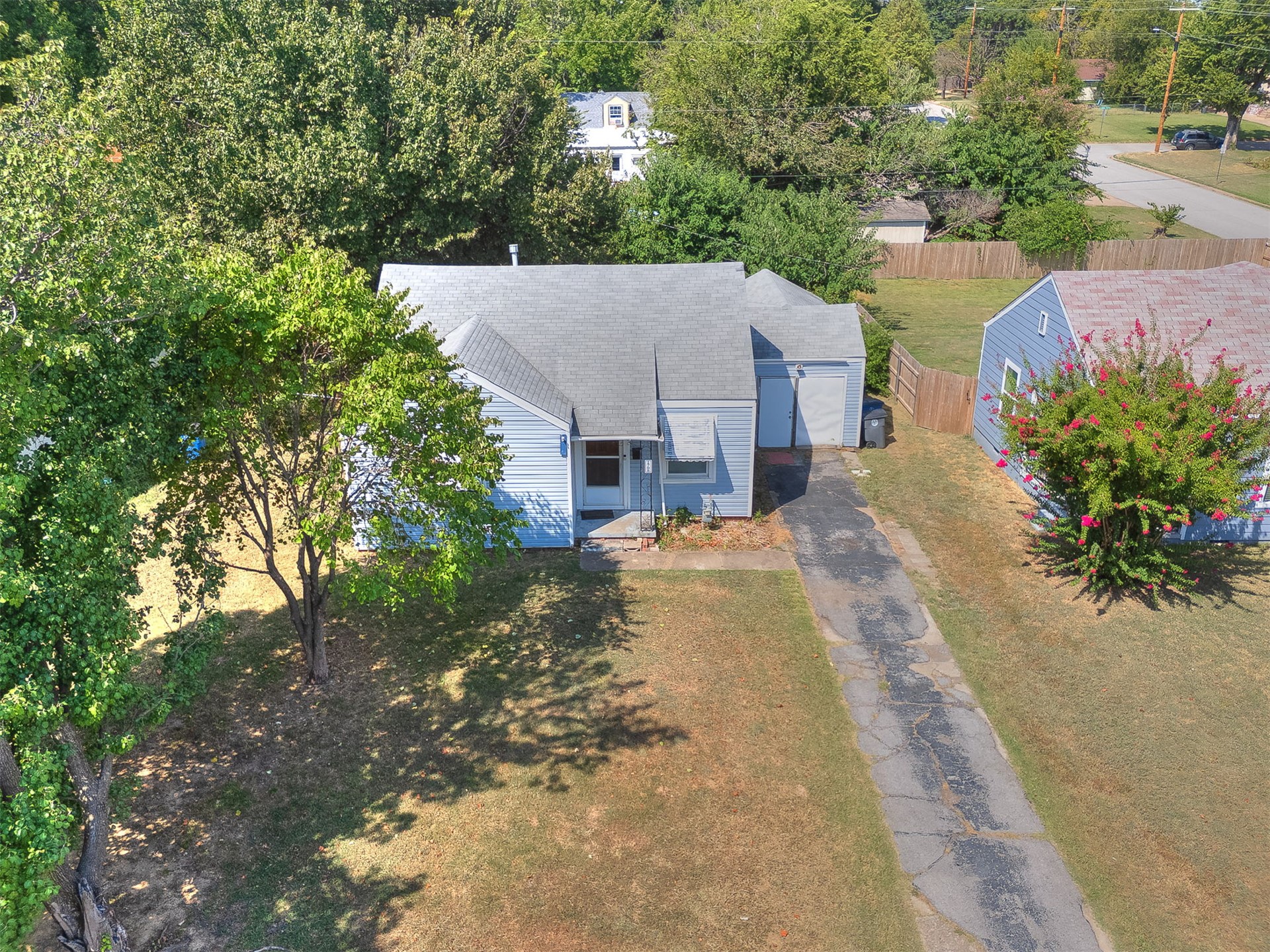 1708 S Louisville Avenue