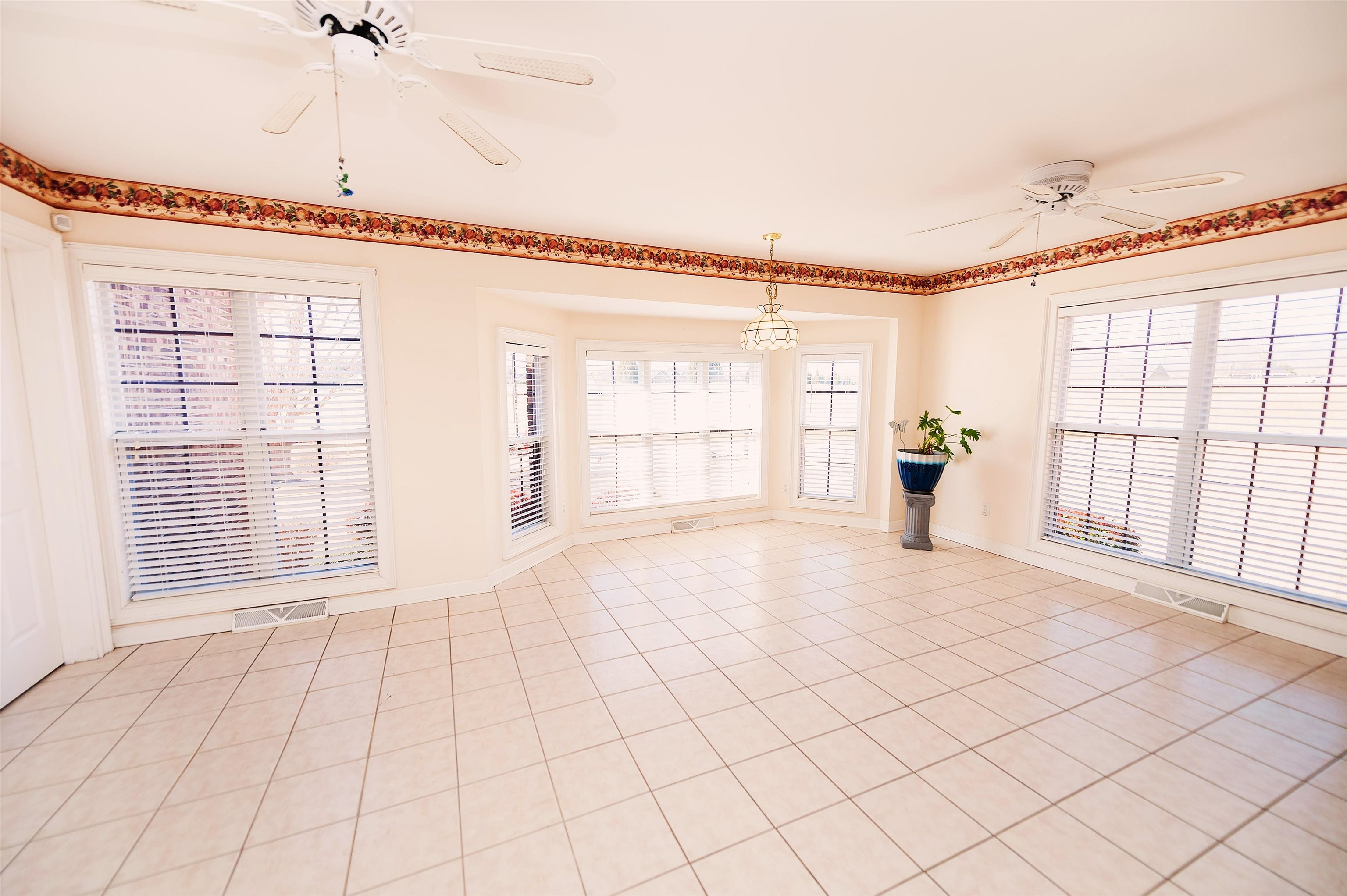 1 Carnoustie Court