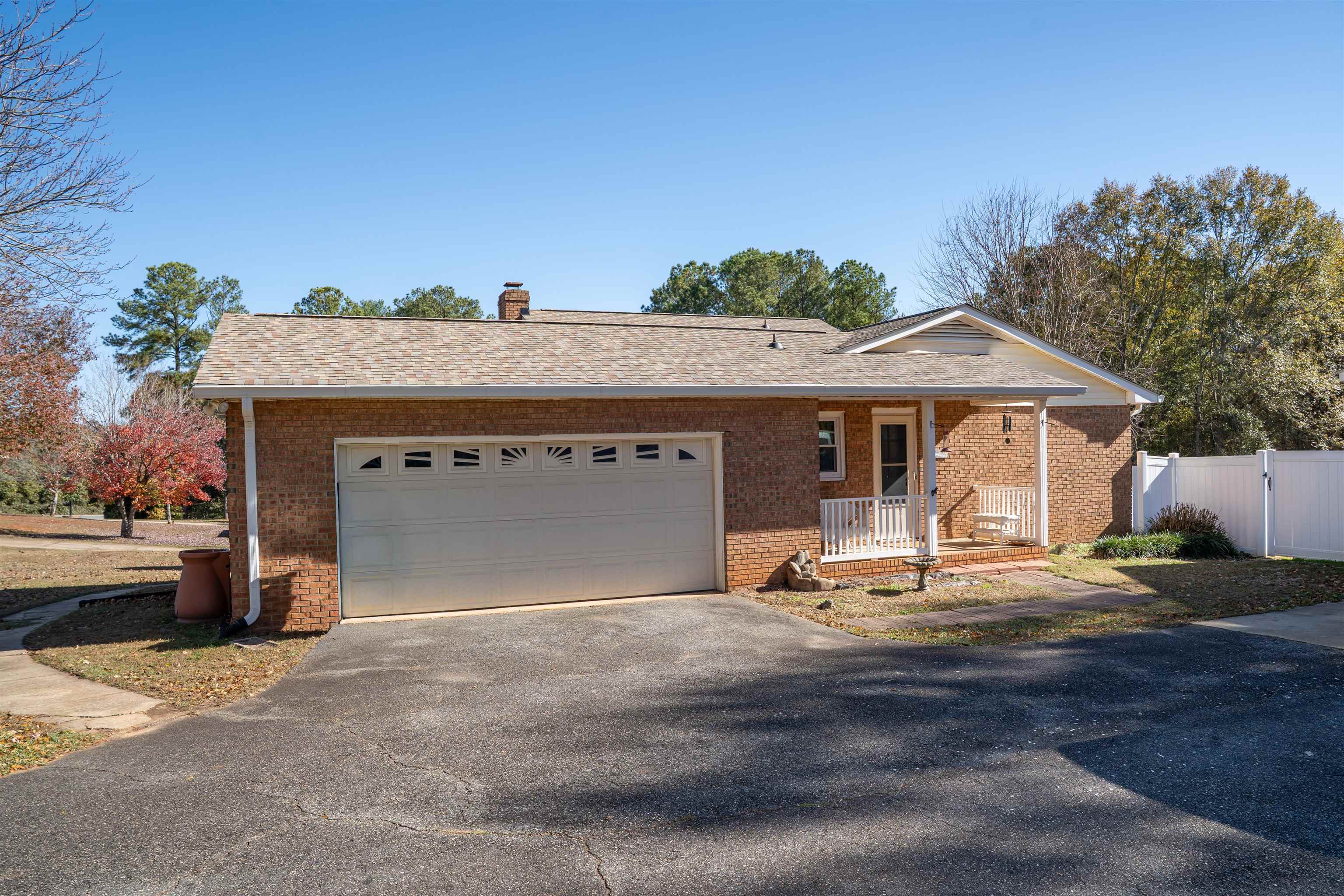 209 N Hill Drive
