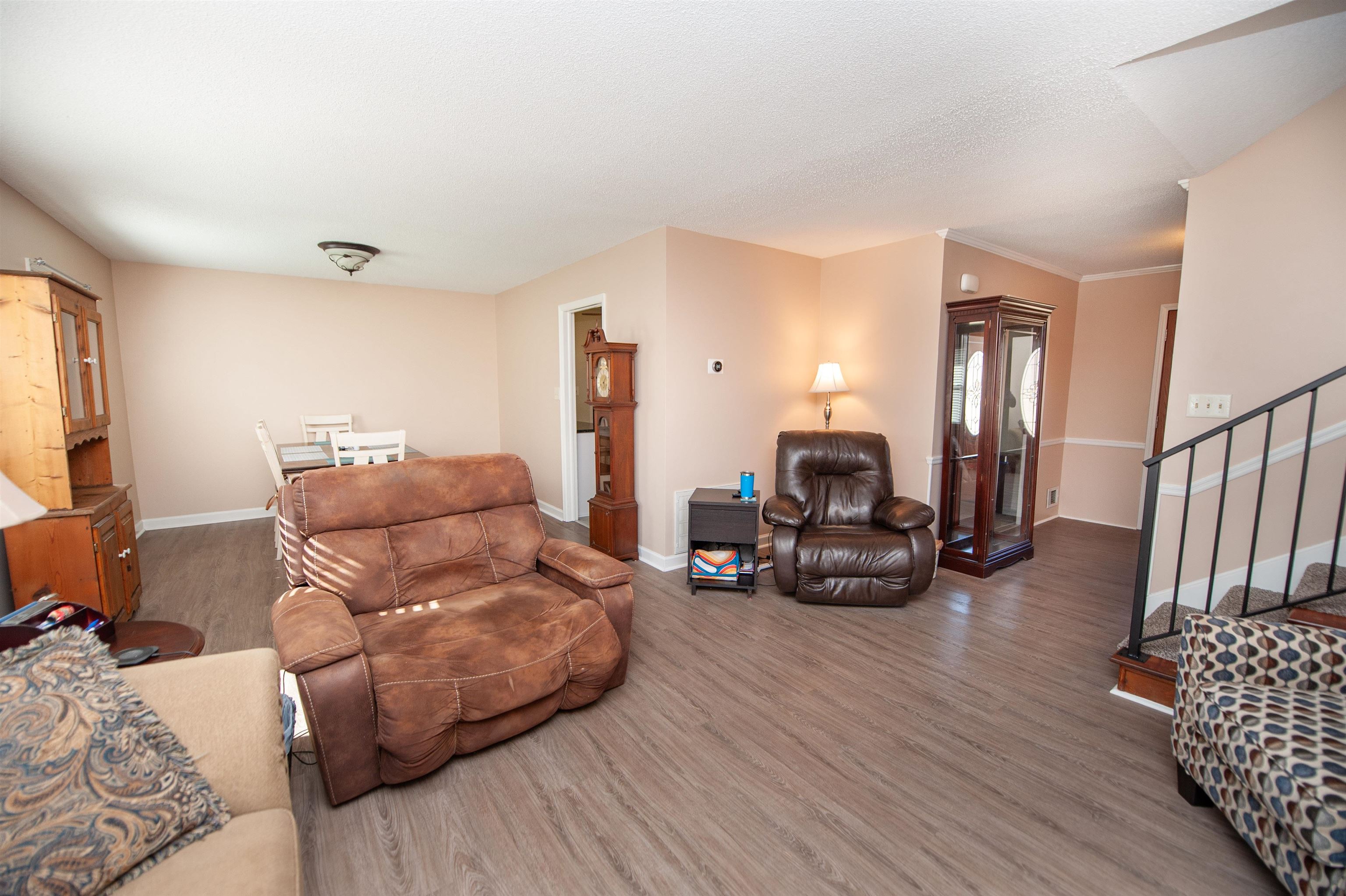 209 N Hill Drive