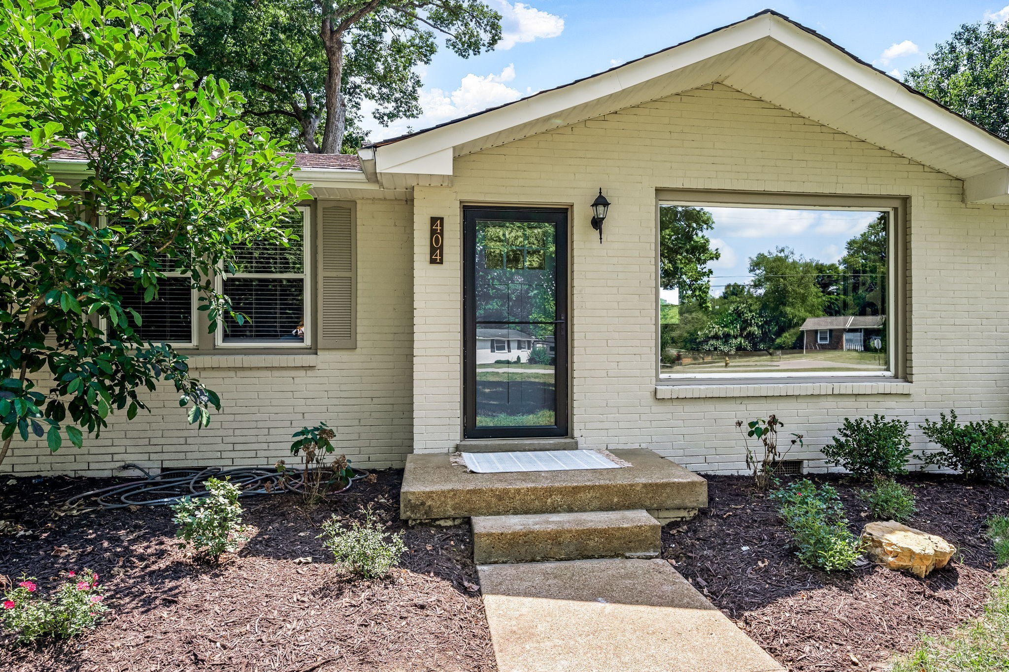 404 Meadowgreen Dr