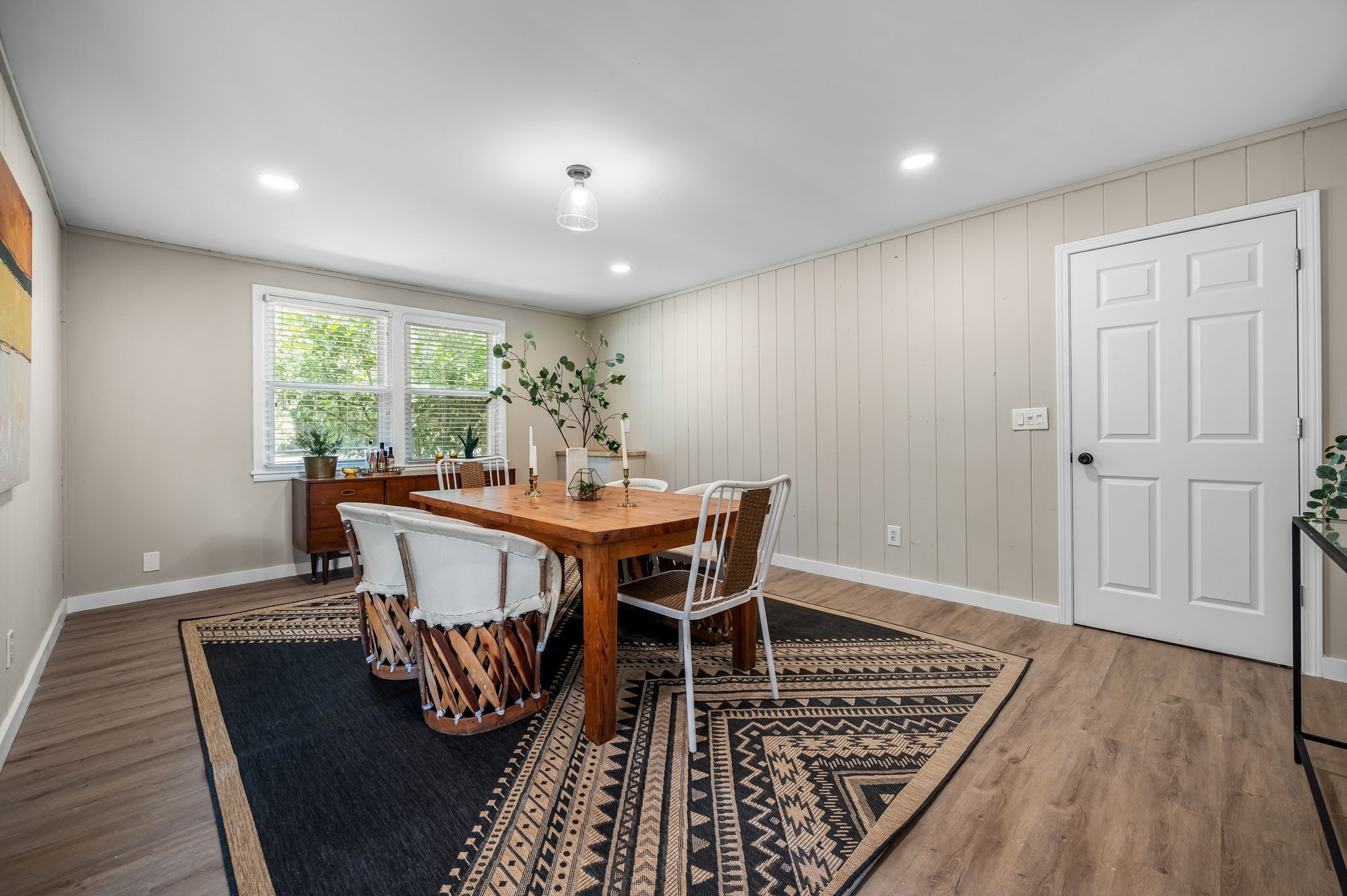 404 Meadowgreen Dr