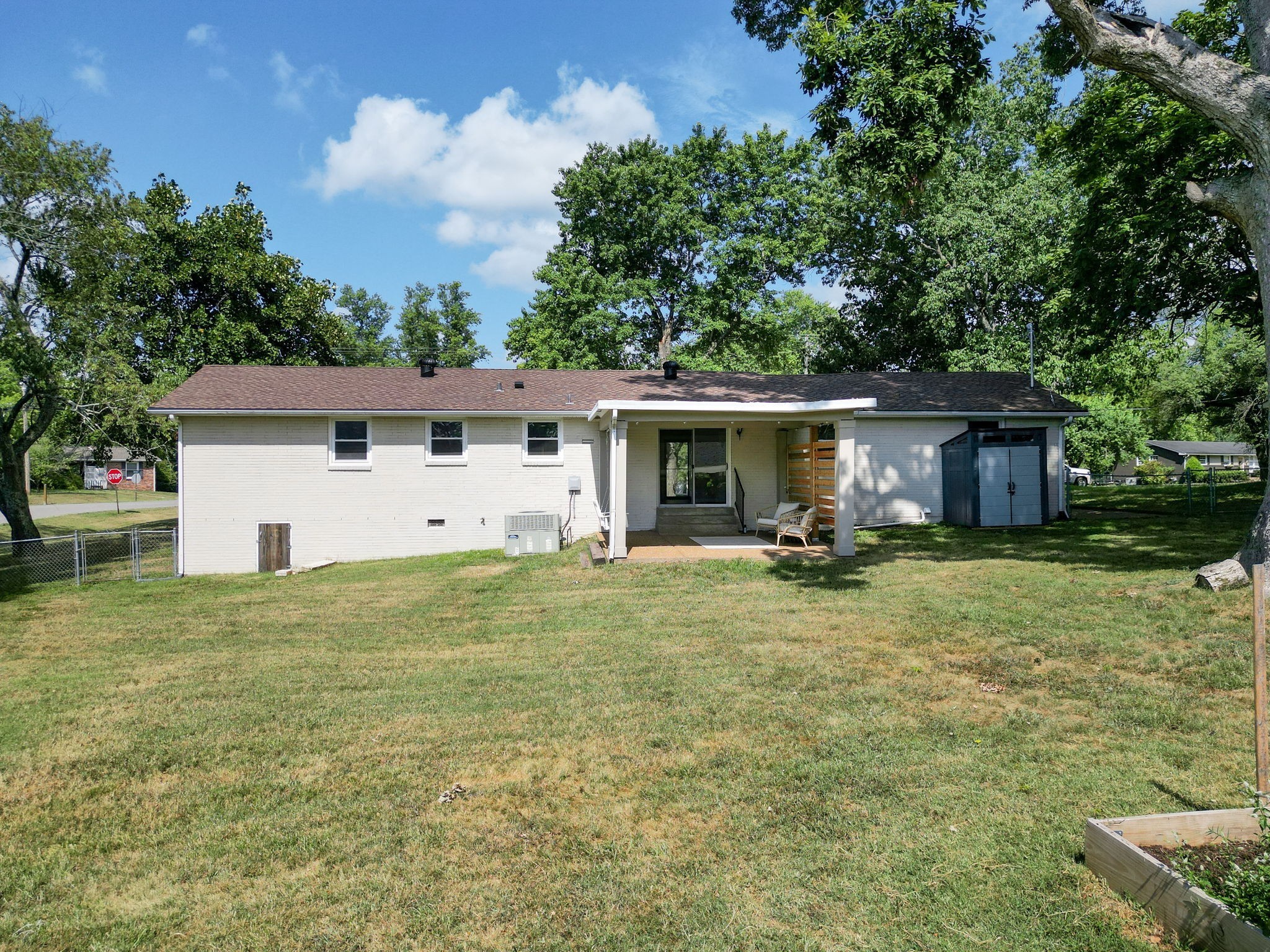 404 Meadowgreen Dr