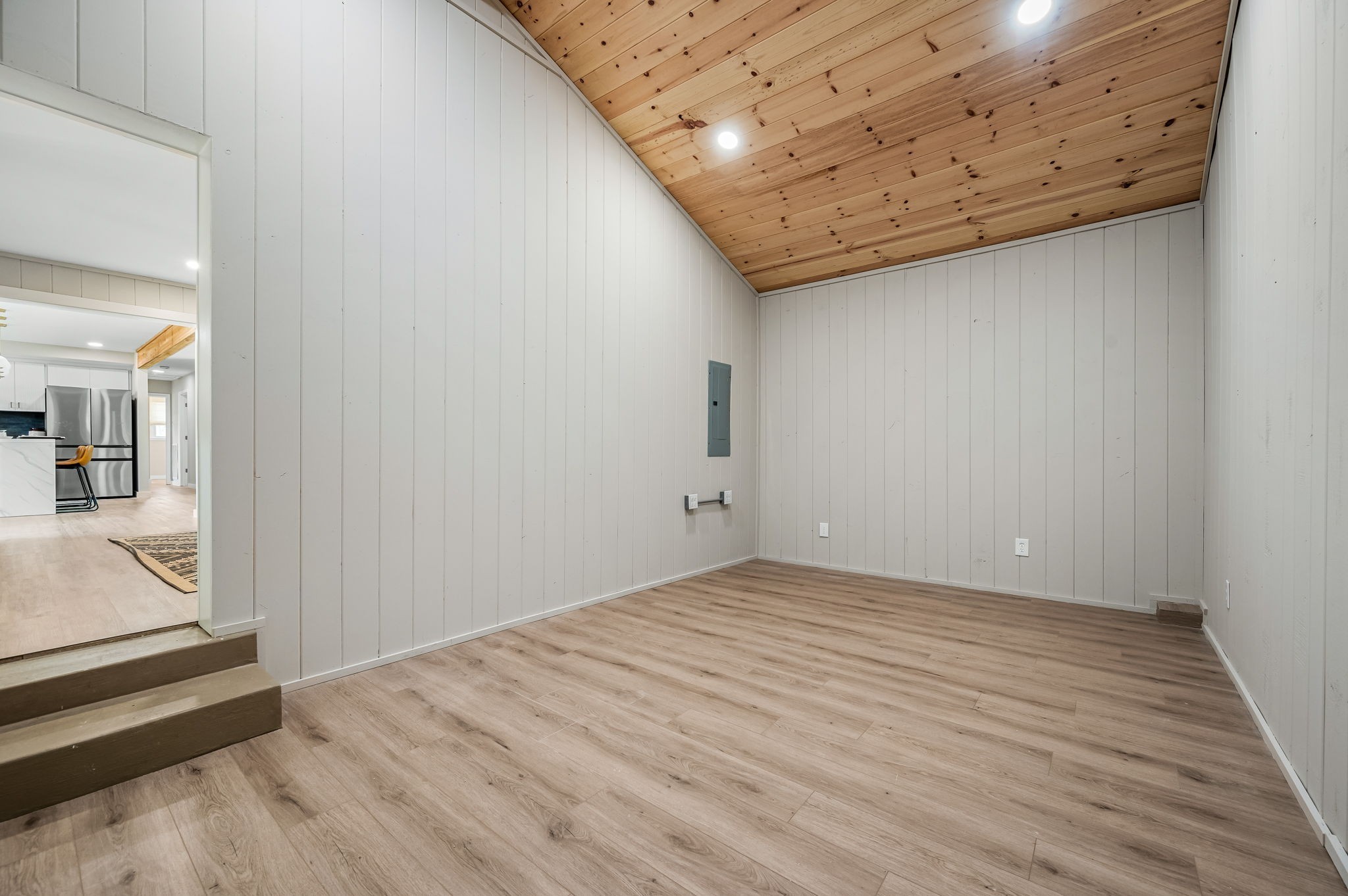 404 Meadowgreen Dr