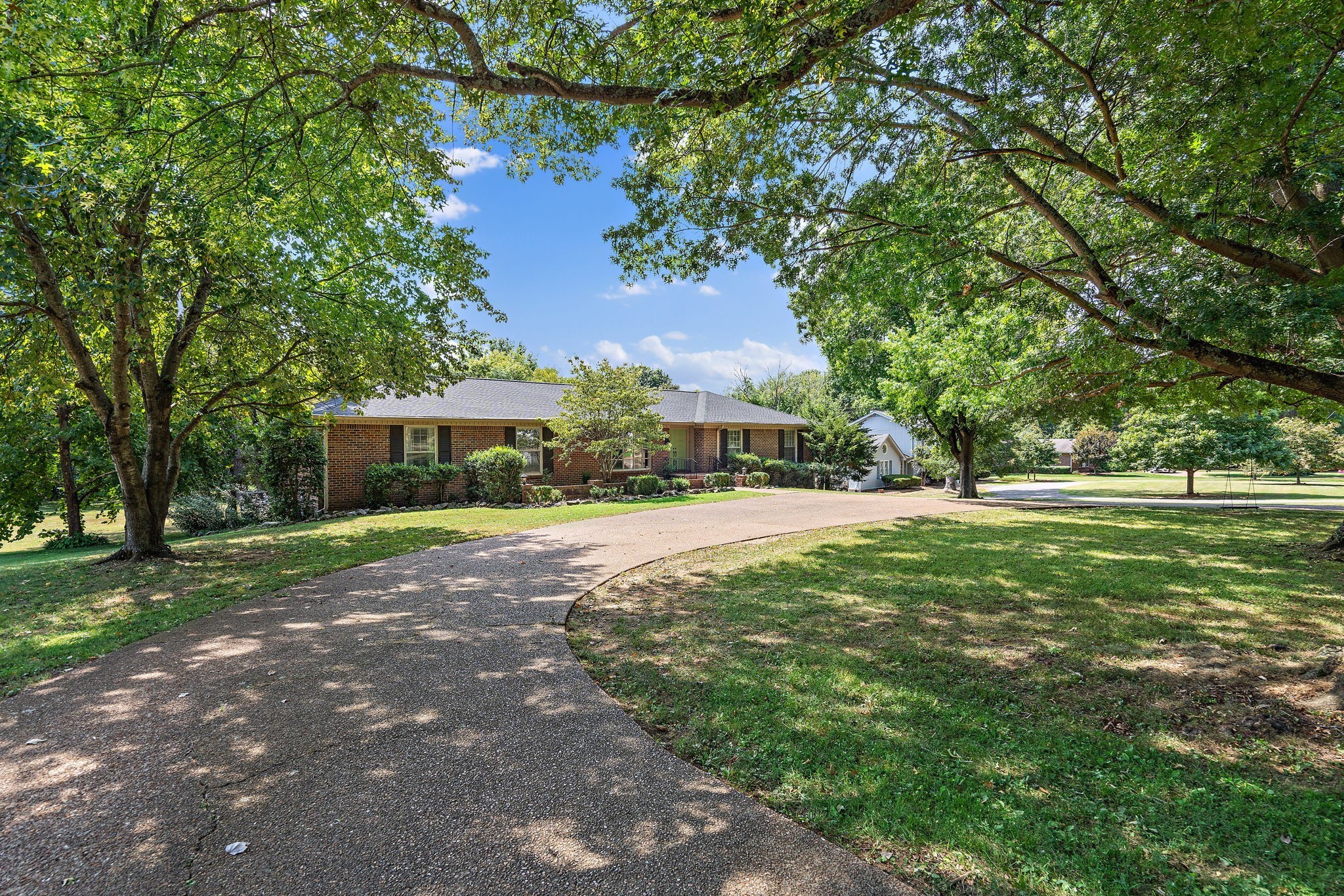 6223 Milbrook Rd