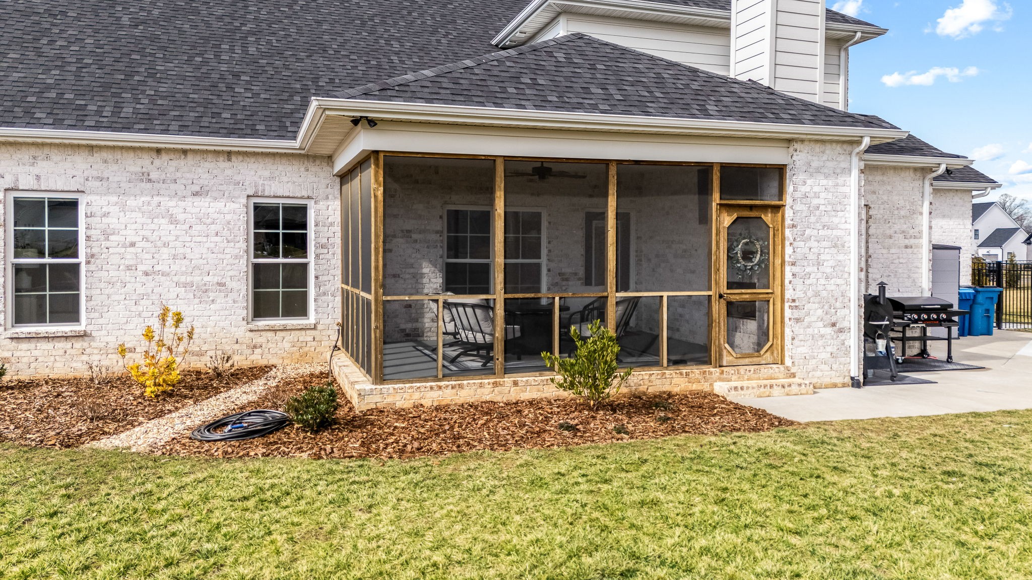 2707 Congress Dr