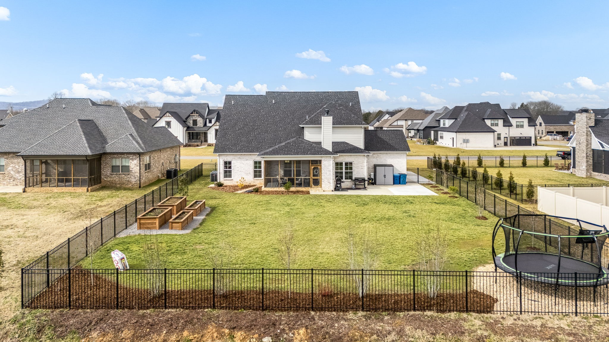 2707 Congress Dr