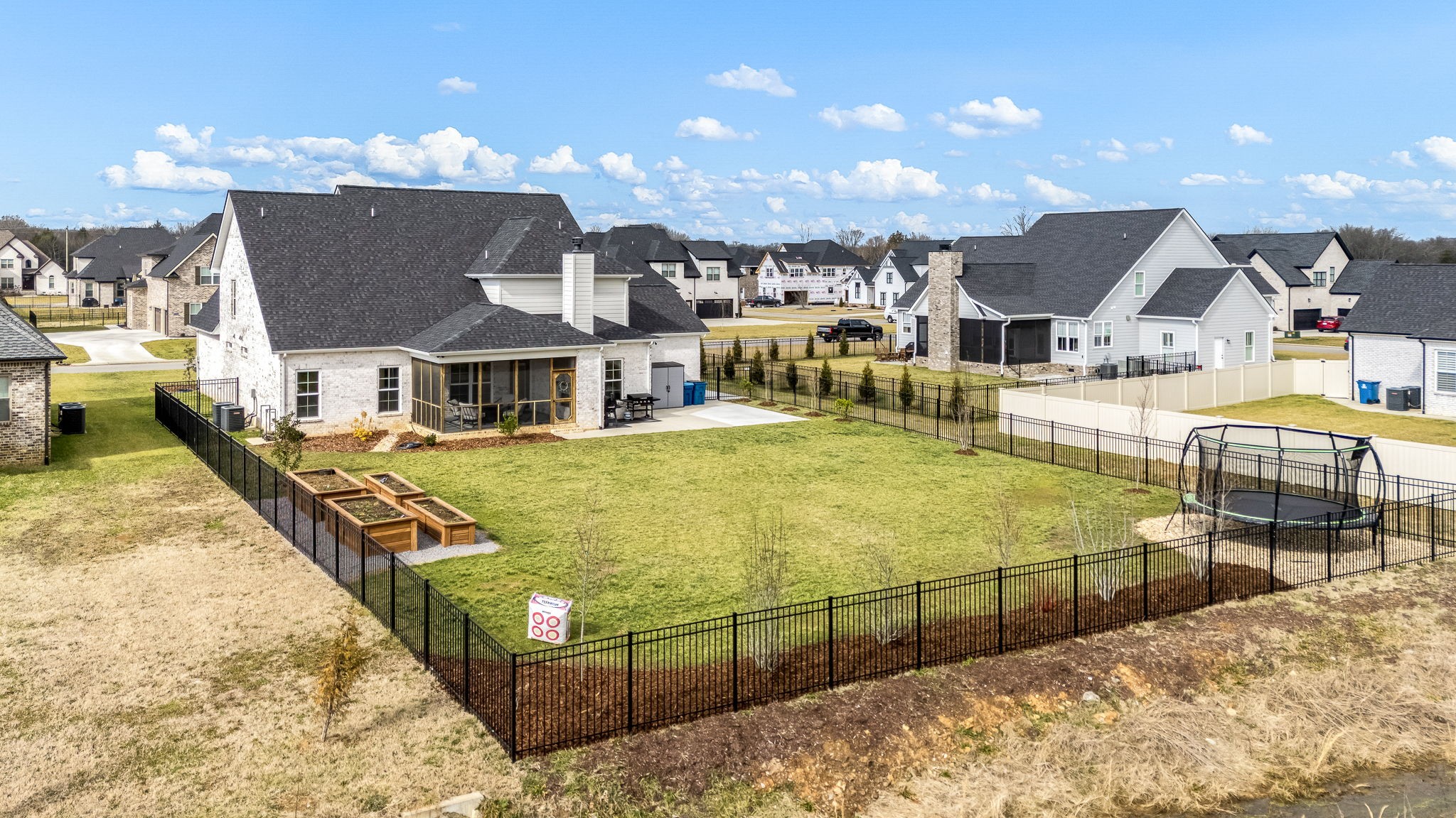 2707 Congress Dr