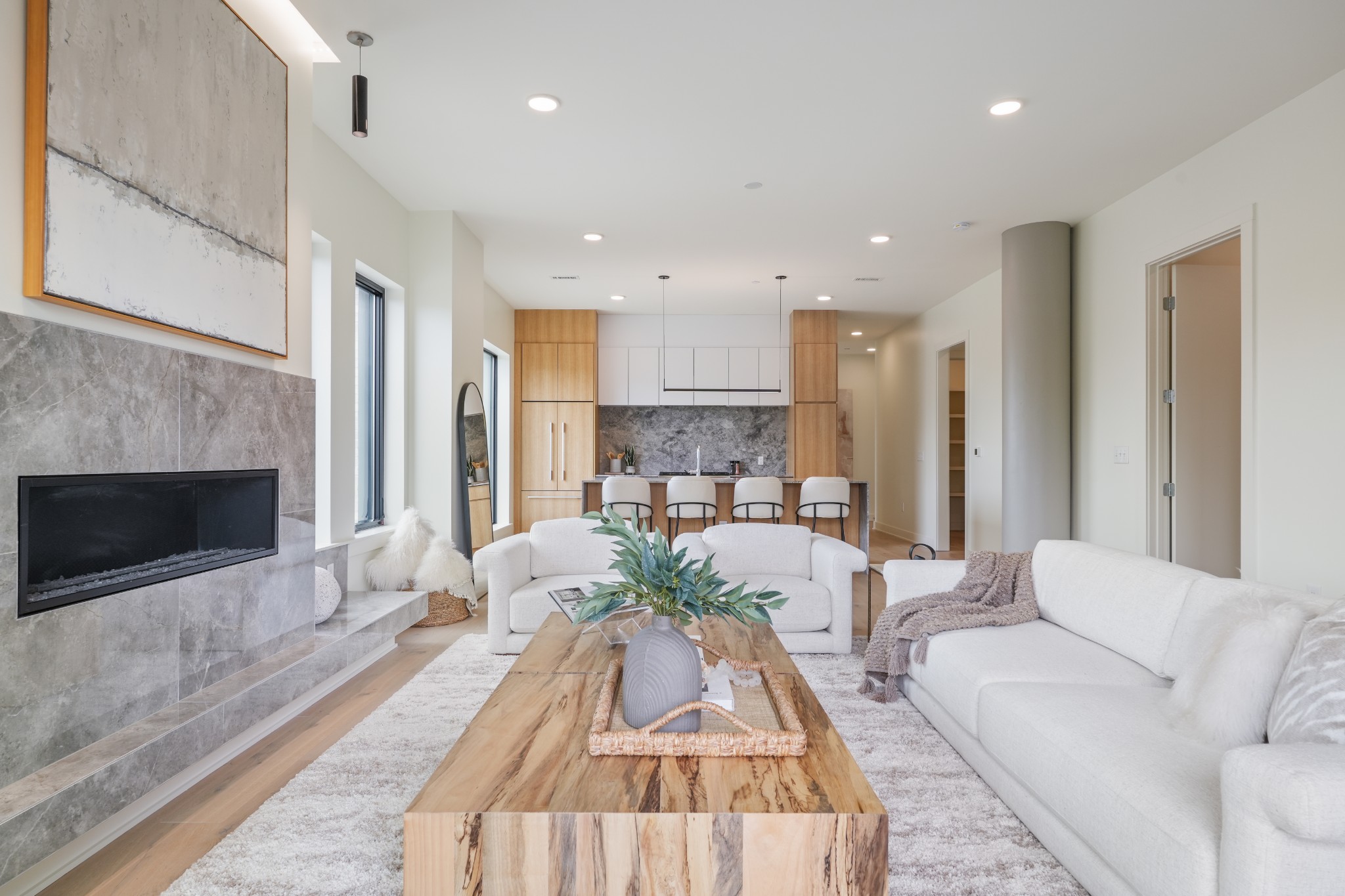 1030 17th Ave, S Unit: 301