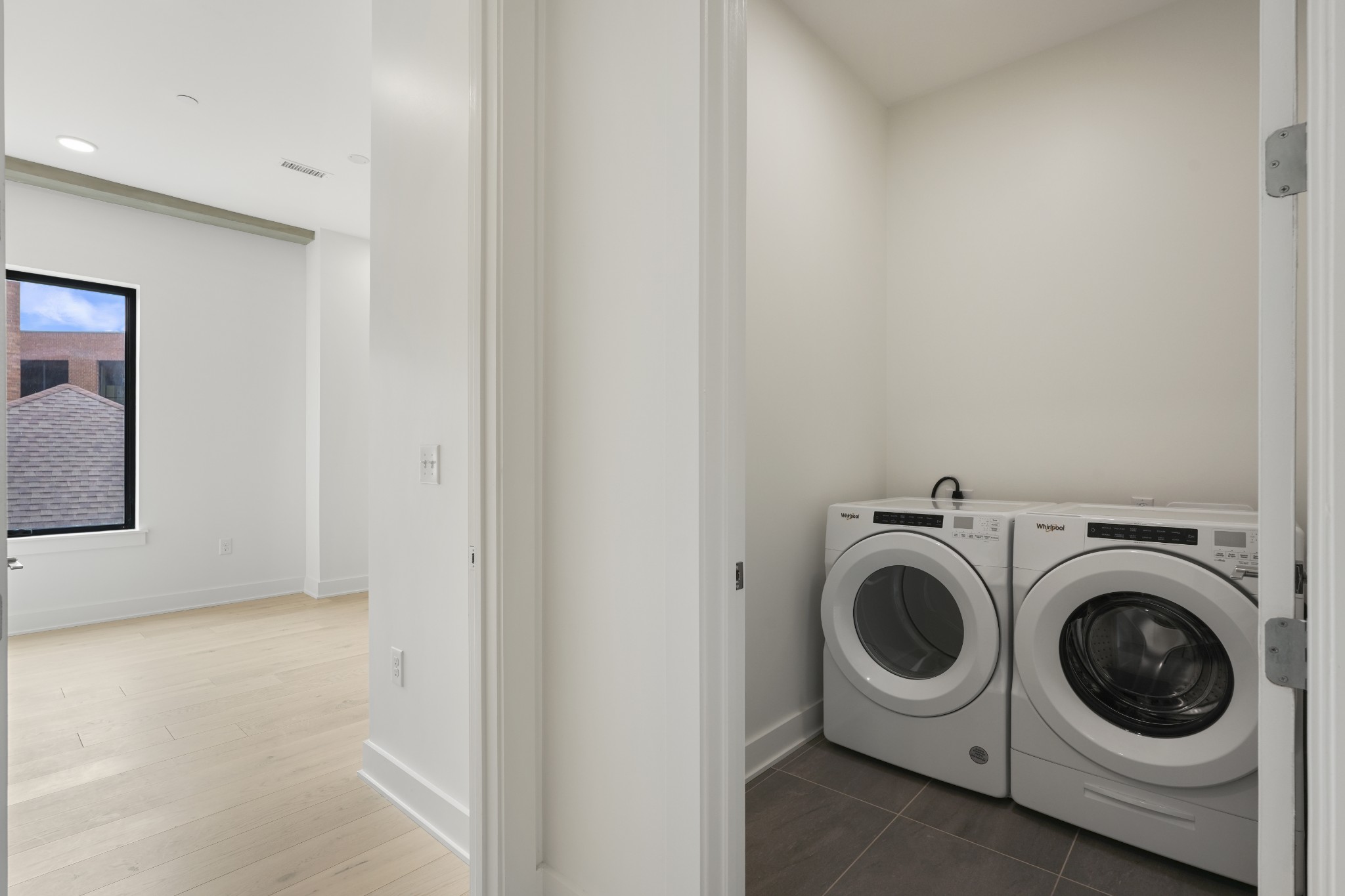 1030 17th Ave, S Unit: 301