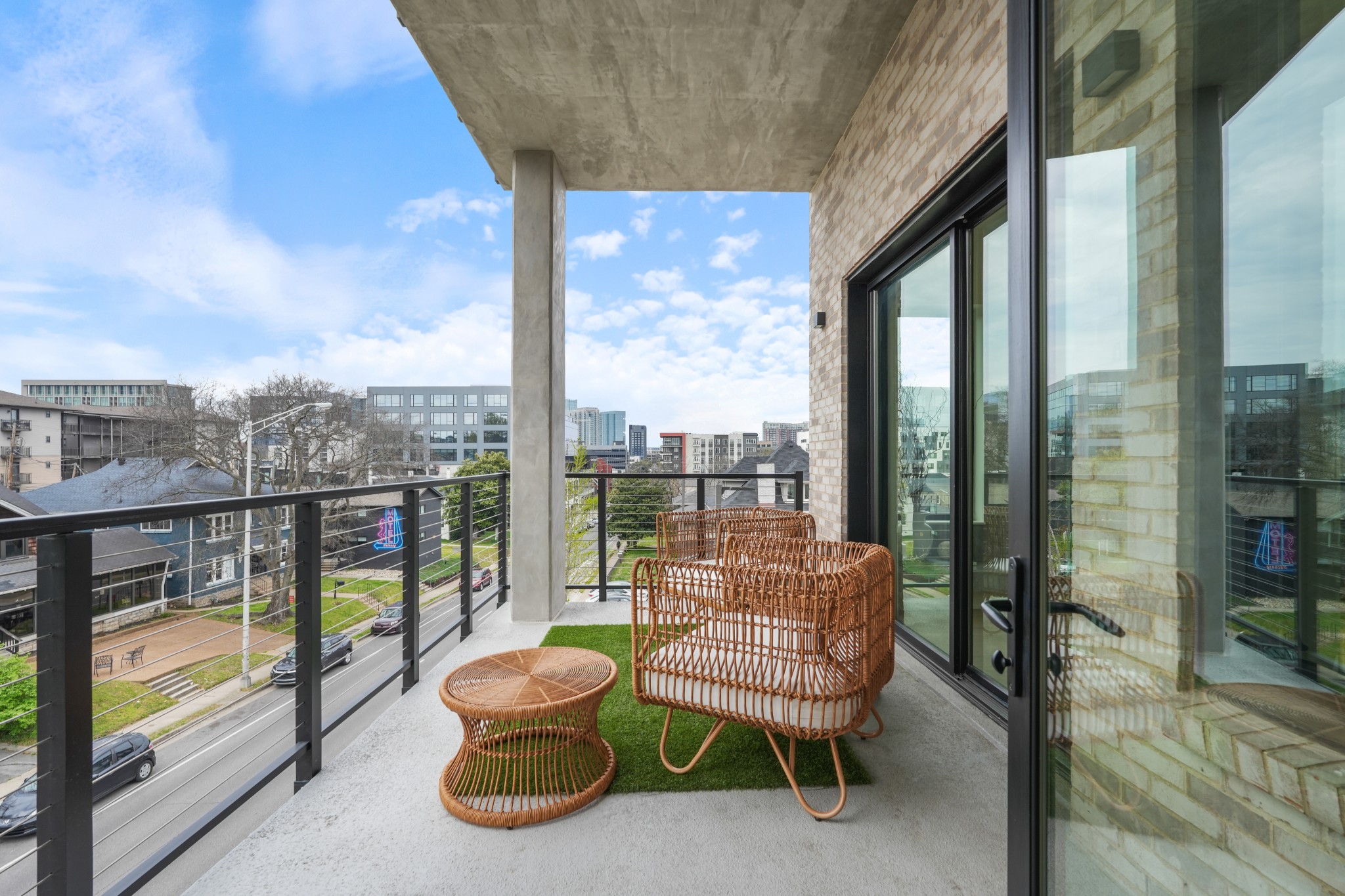 1030 17th Ave, S Unit: 301