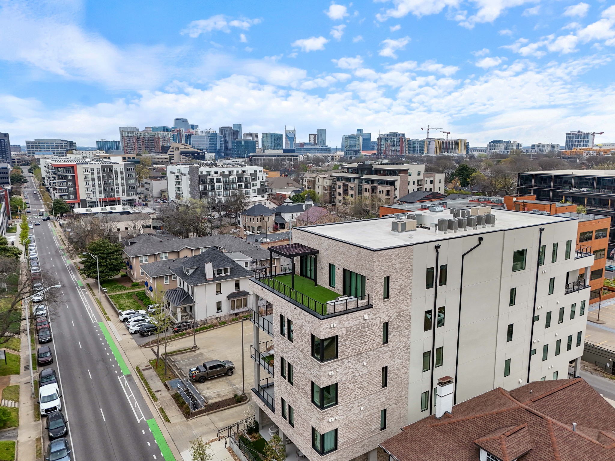 1030 17th Ave, S Unit: 301