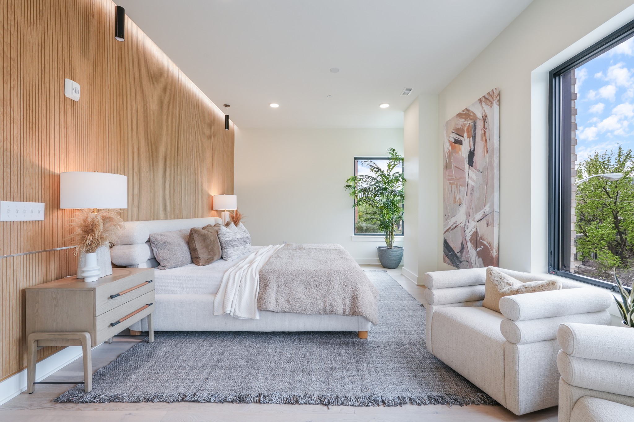 1030 17th Ave, S Unit: 301