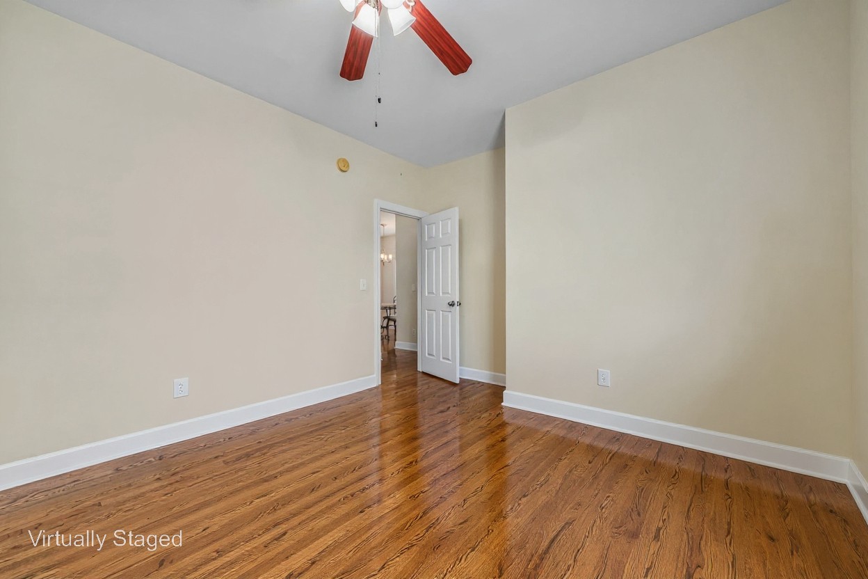 3307 Genoa Dr
