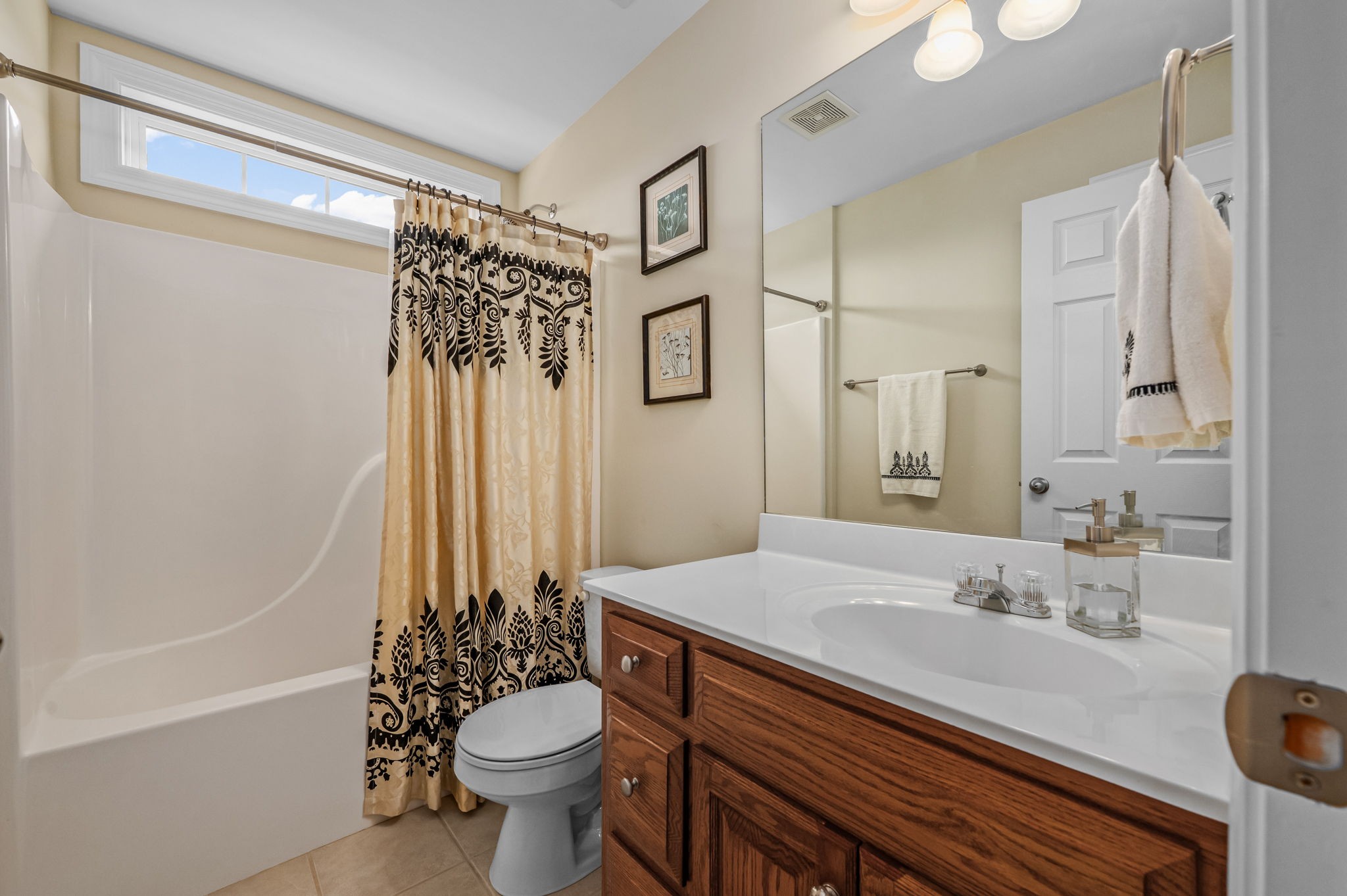 3307 Genoa Dr