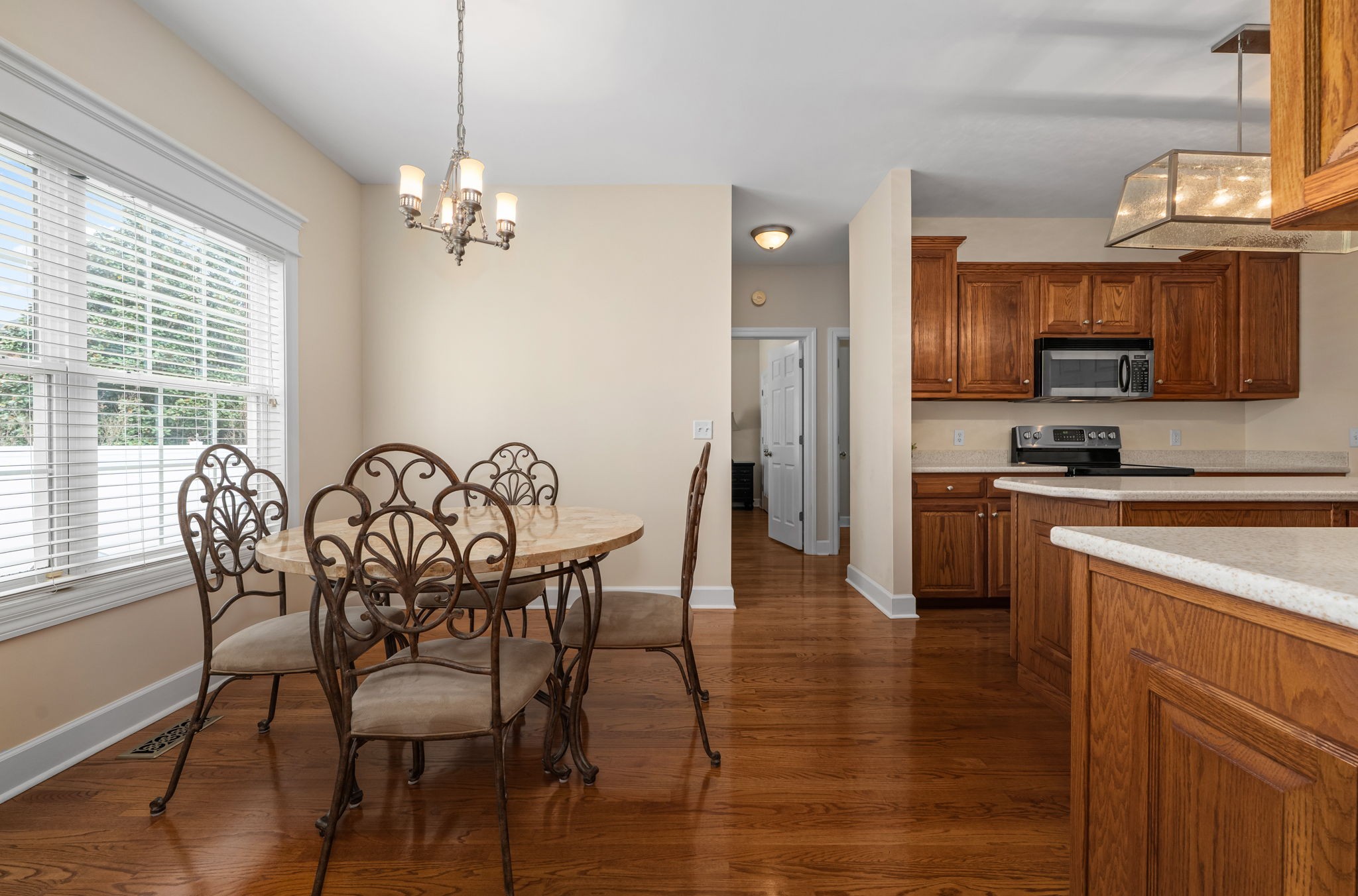 3307 Genoa Dr