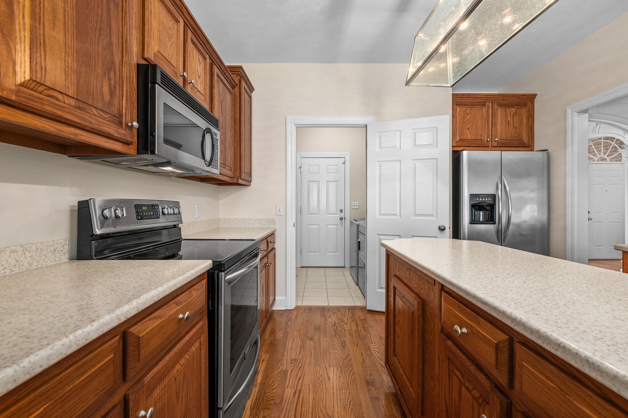3307 Genoa Dr
