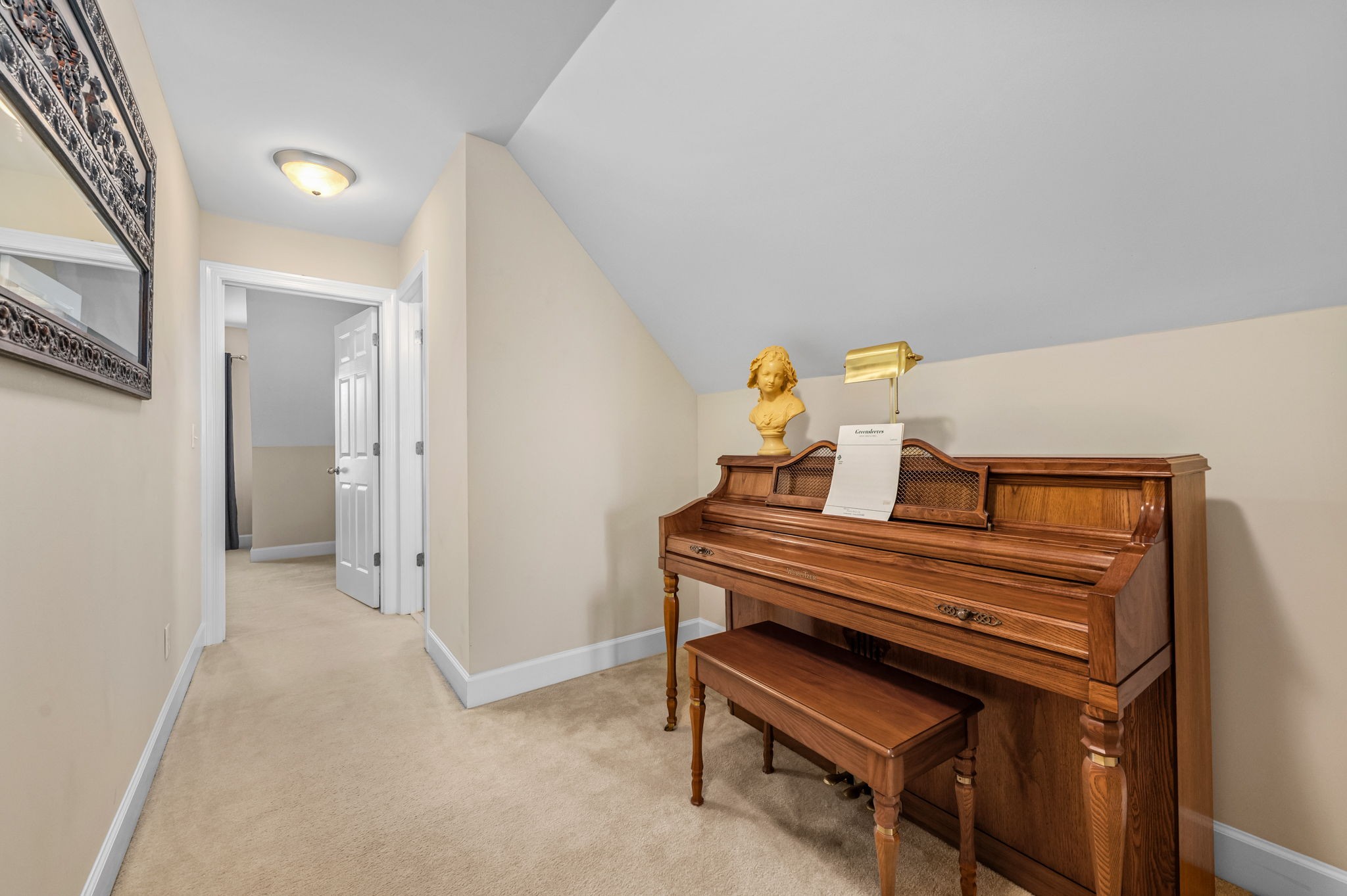 3307 Genoa Dr